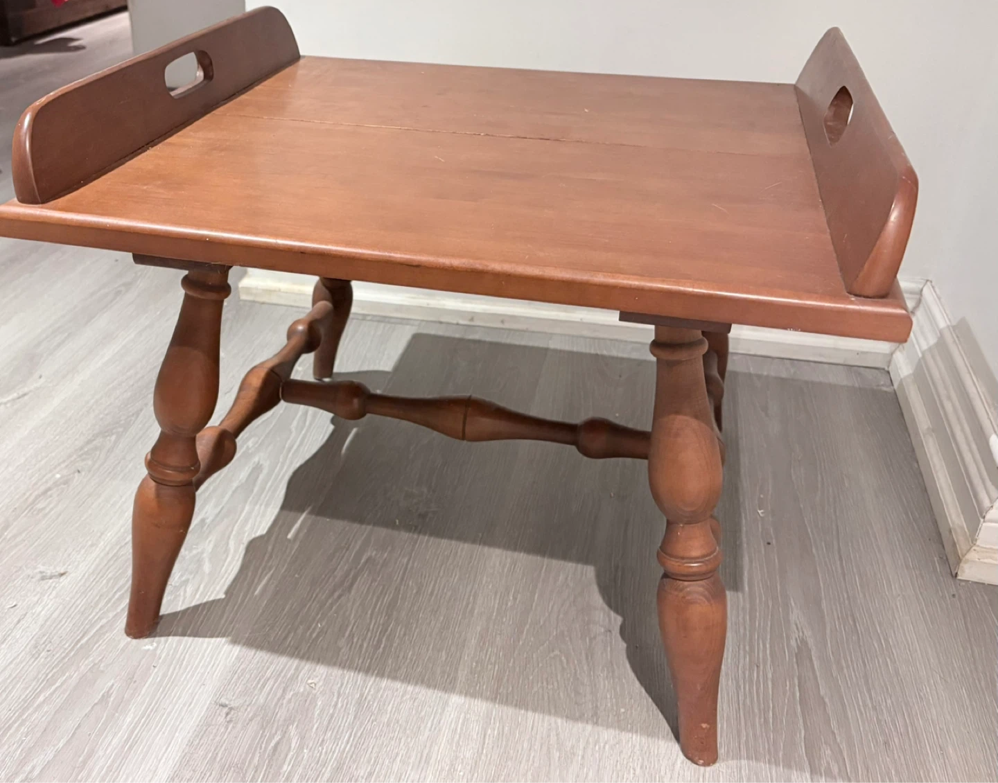 Krug wooden tray table numbered