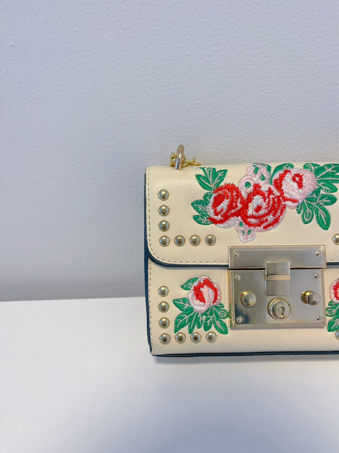 Cream Floral Embroidered Chain Bag - photo 3