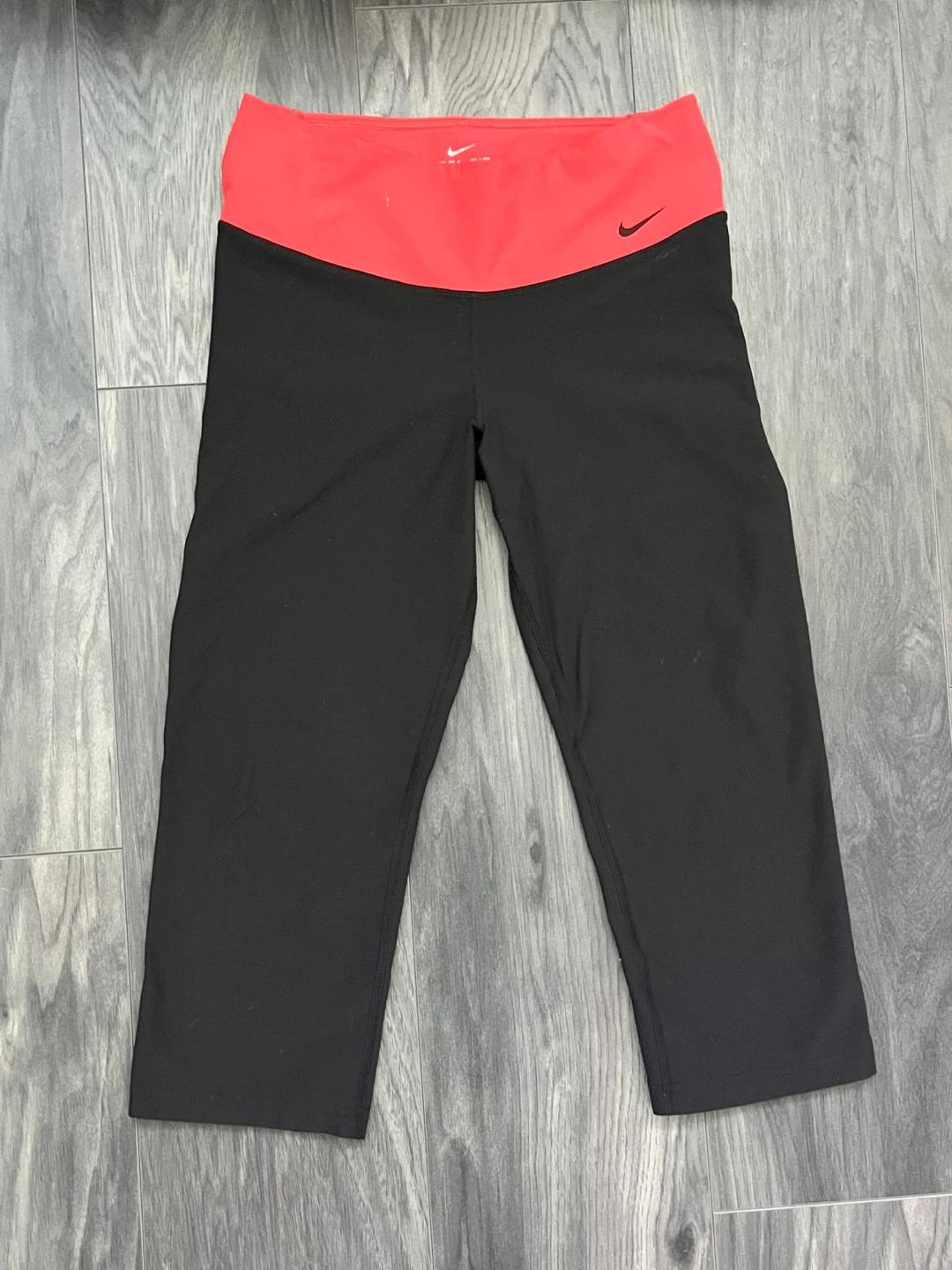 Nike Black & Red Legging Capris | Women