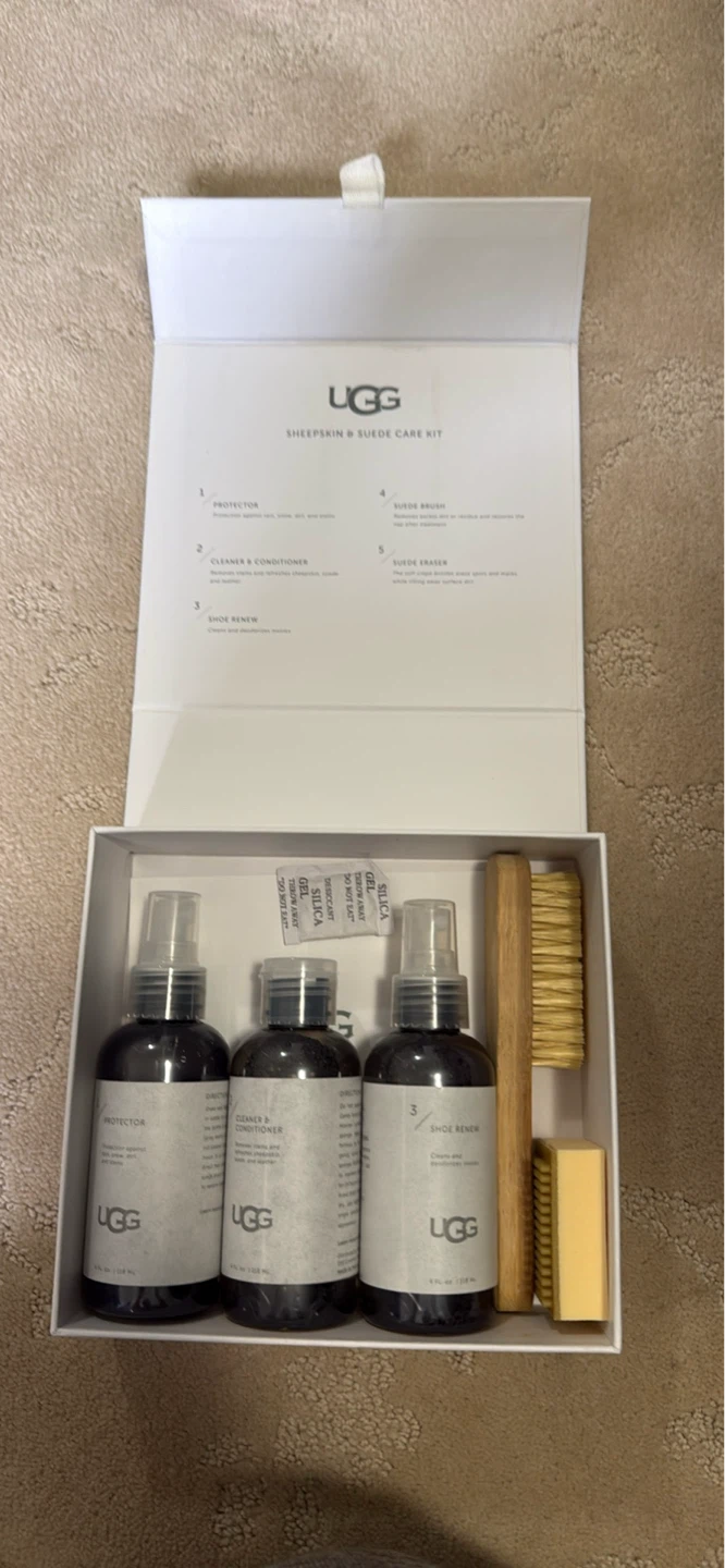 UGG sheepskin & suede cleaning kit