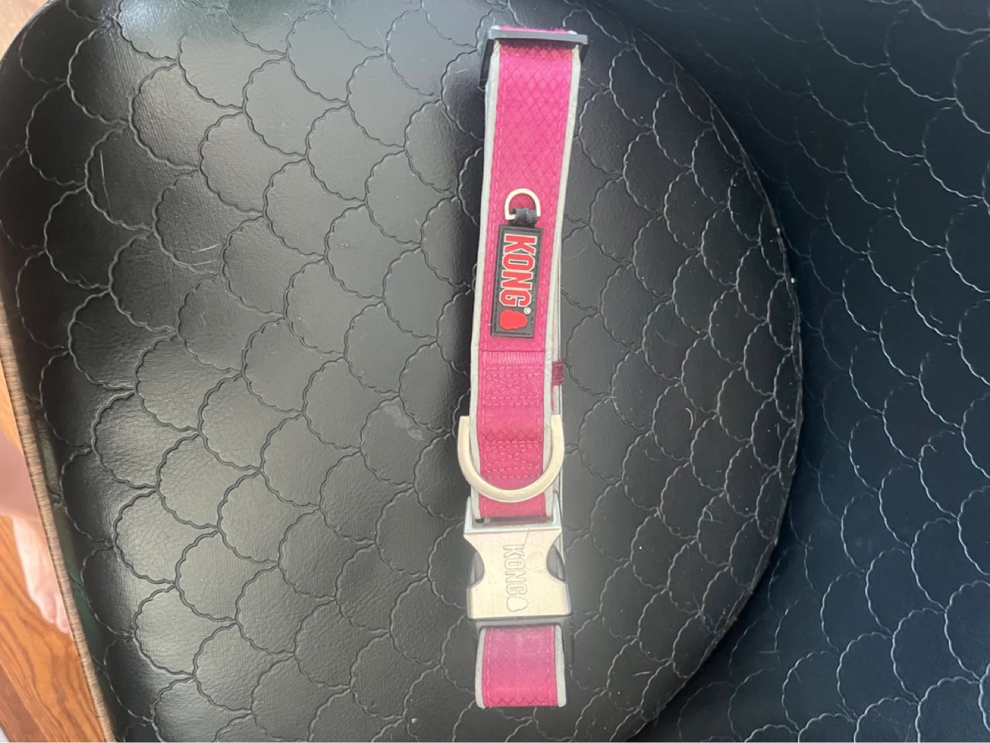 L/XL Pink Kong Dog Collar