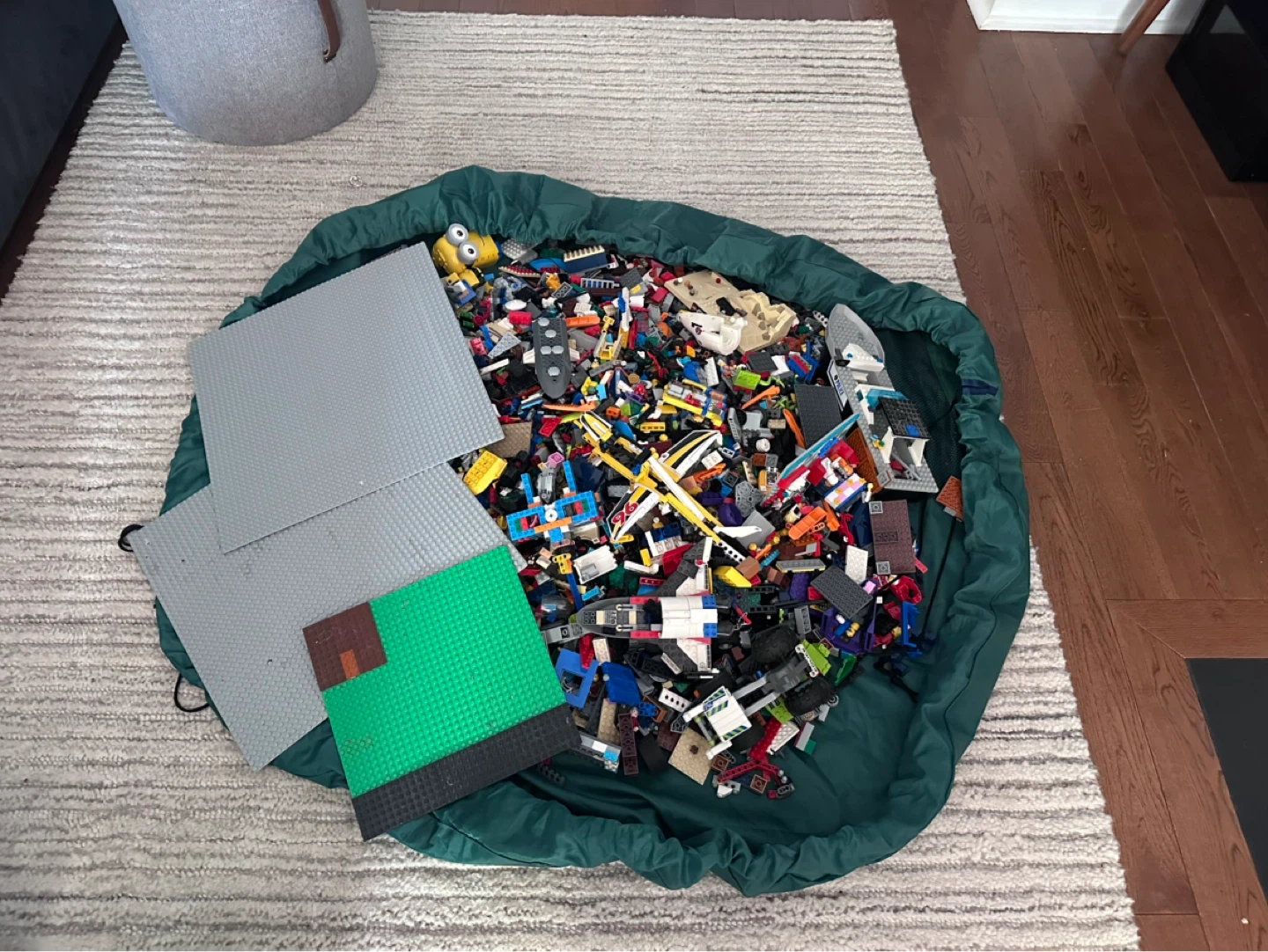 LEGO Building Blocks and Drawstring Mats. - photo 3