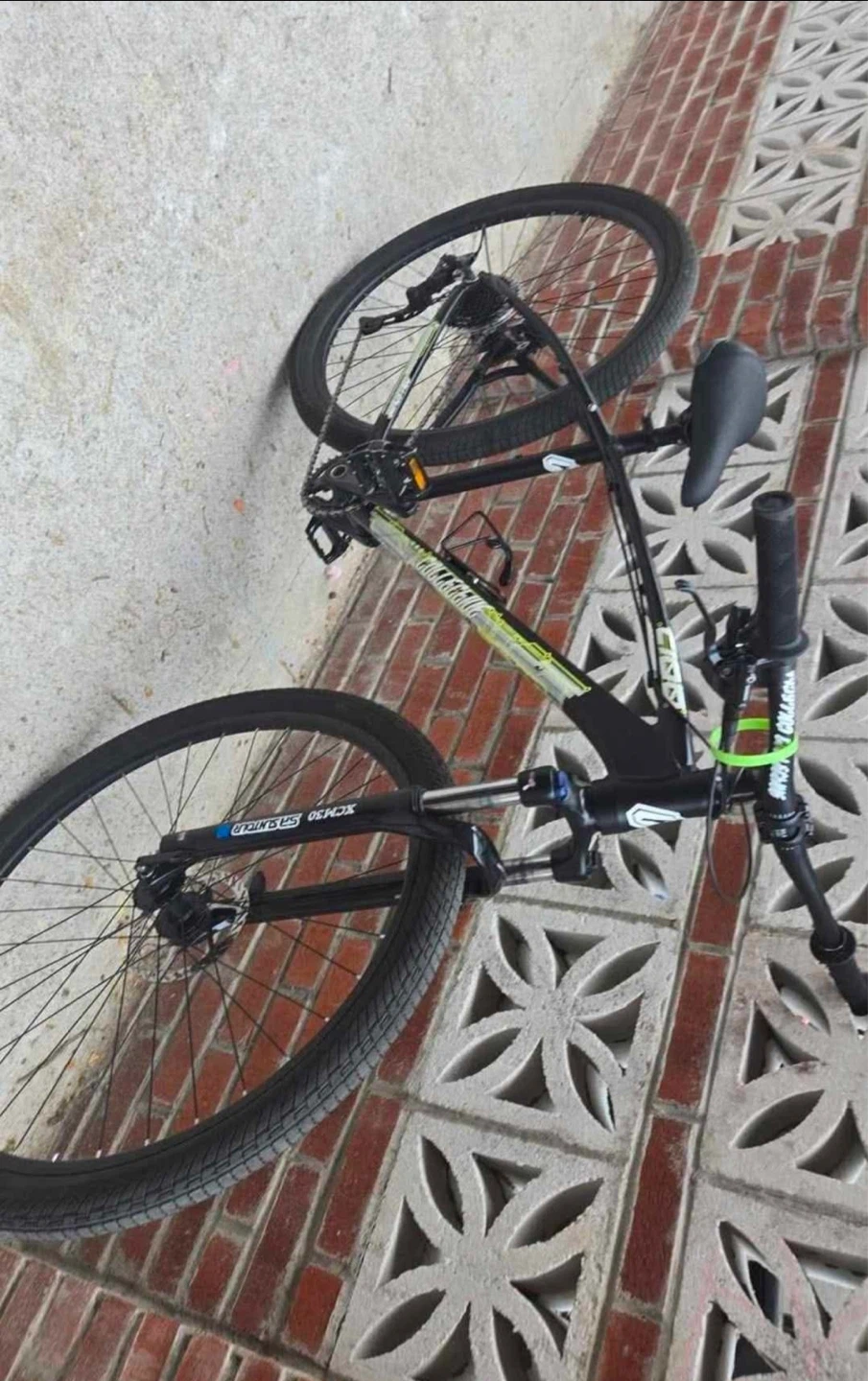 Black Mountain Bike - photo 2