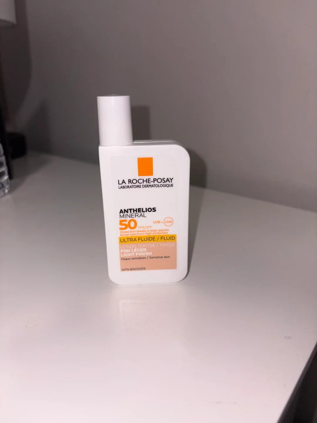 La Roche-Posay Anthelios Mineral SPF 50 Tinted Sunscreen