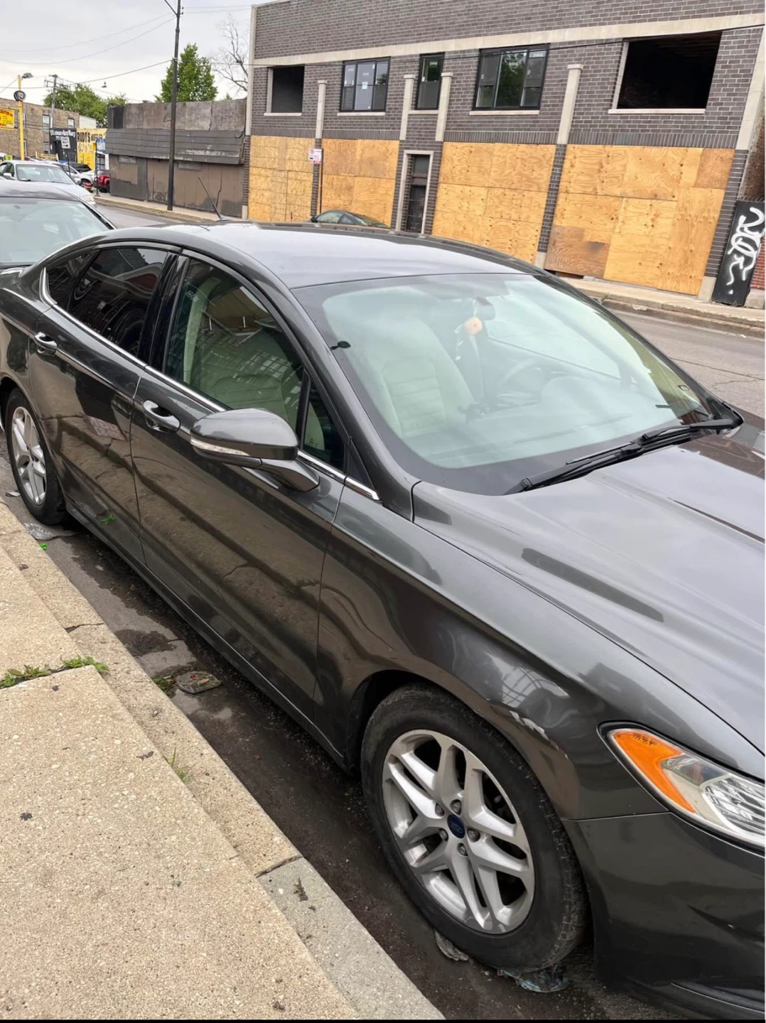 Gray Ford Fusion Sedan - photo 4