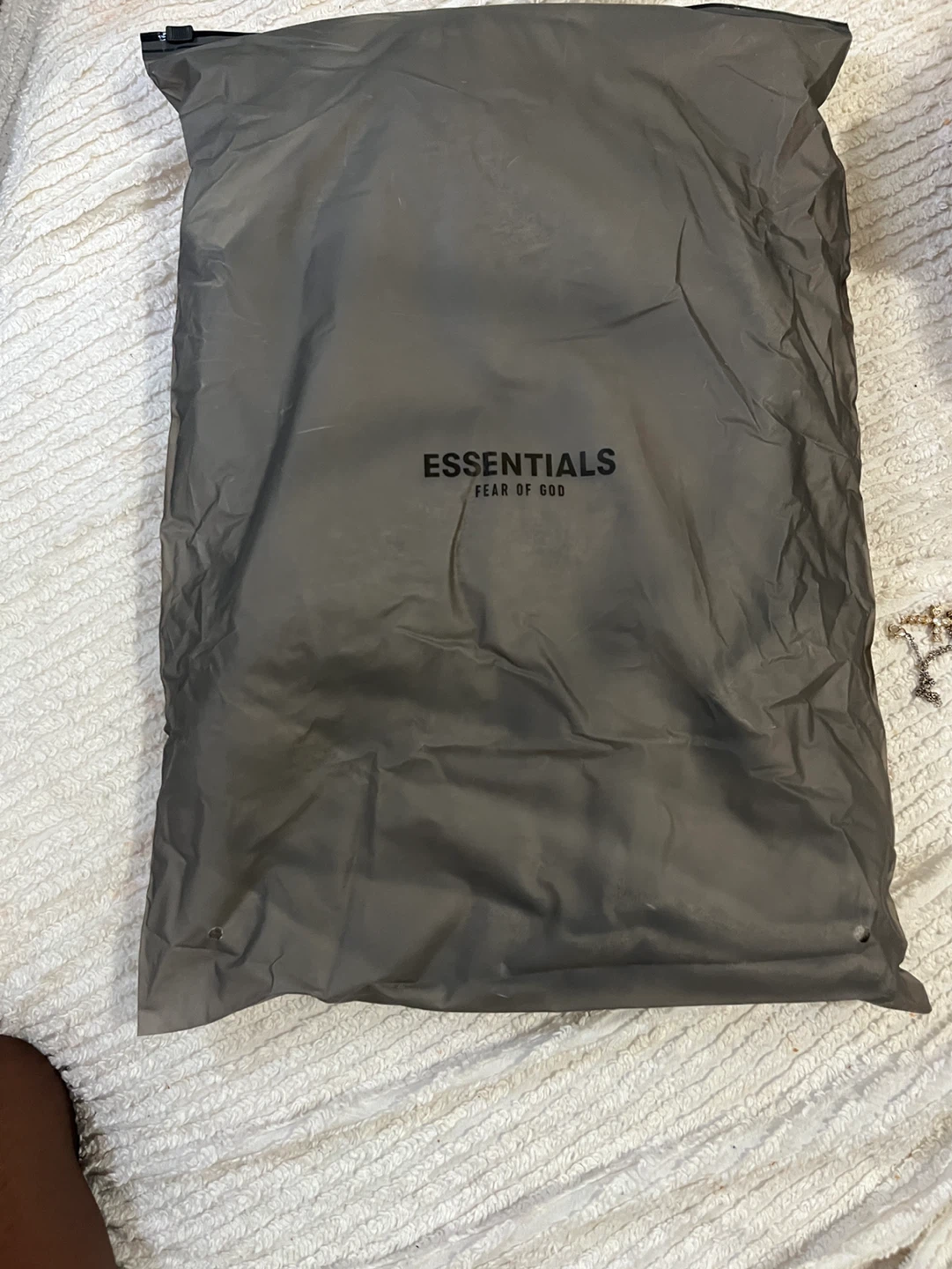 essential short size small - photo 3