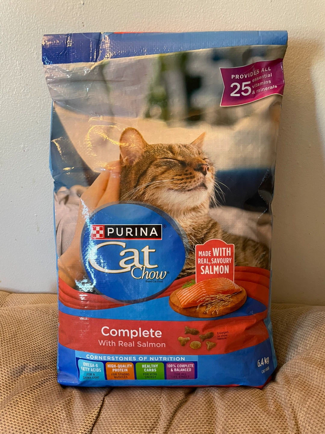 6.4kg Salmon Cat Chow Cat Food Brand New