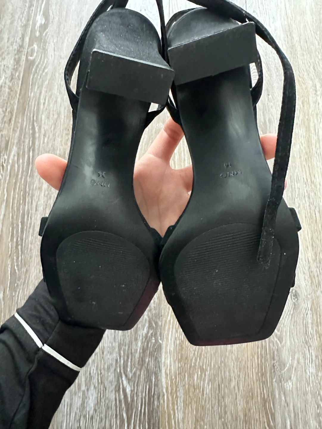 MNG Black faux Suede Strappy Heeled Sandals Size 36 - photo 3