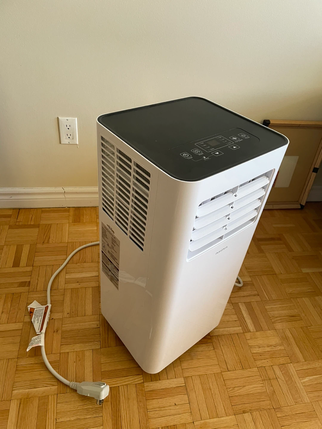 Insignia Portable Air Conditioner - photo 2