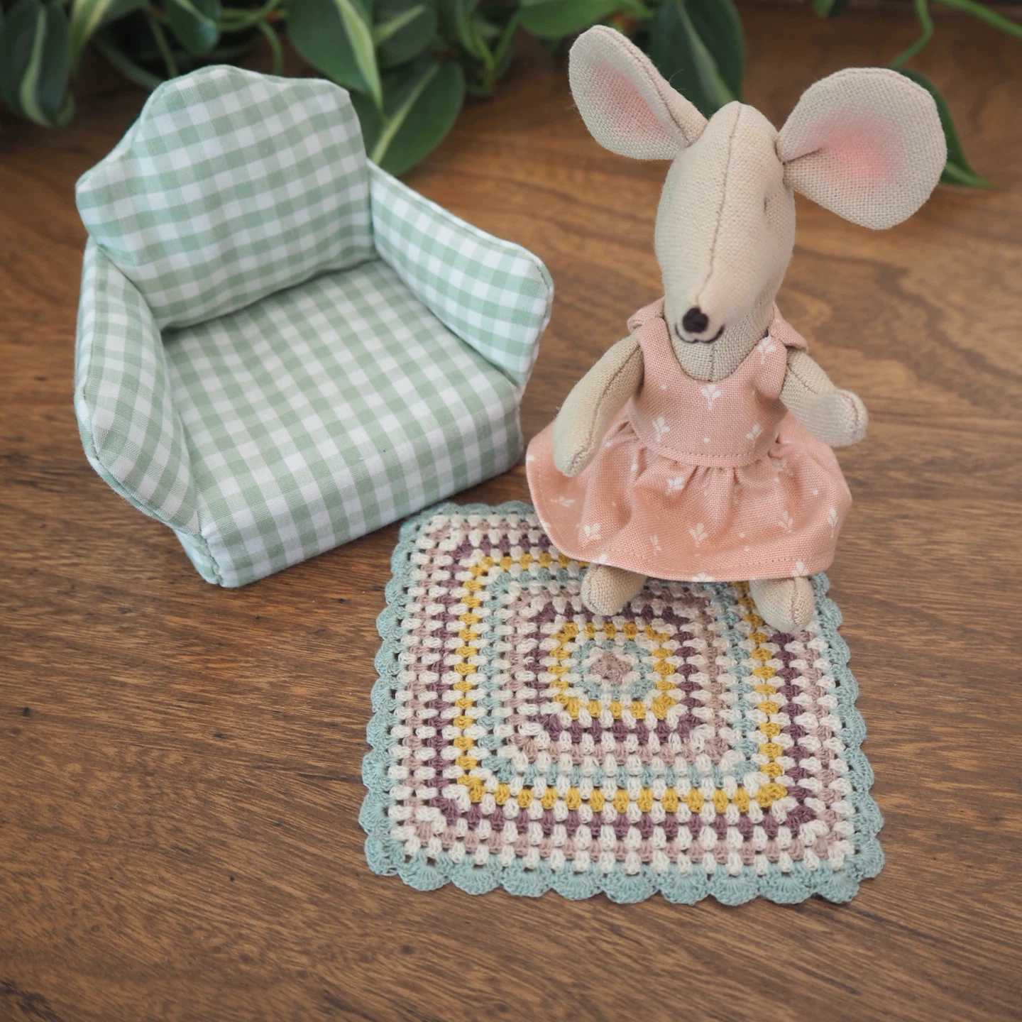 Handmade Miniature Dollhouse Mouse Set - photo 3