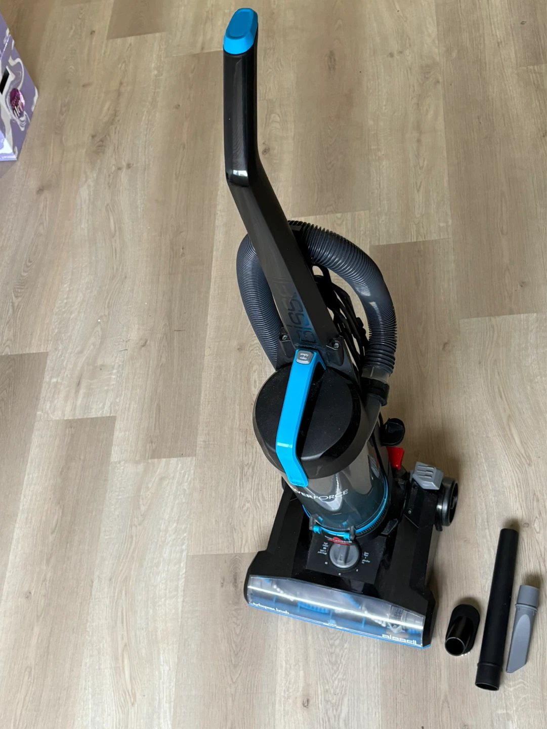 Bissell PowerForce Bagless Vacuum - photo 2