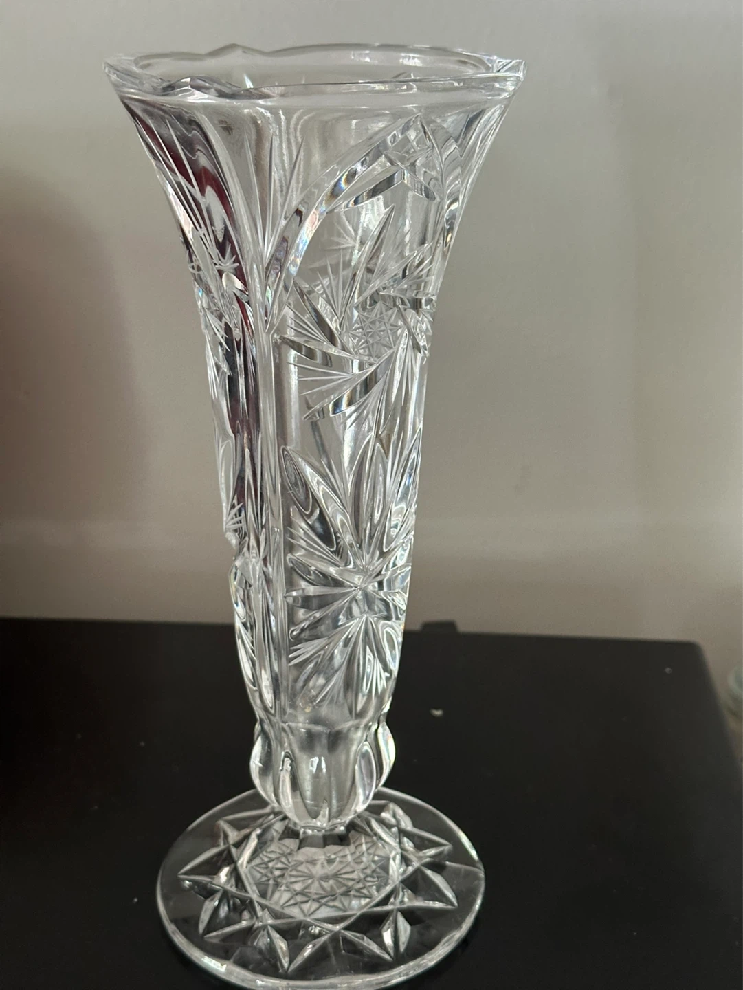 Vintage hand cut pinwheel crystal vase - photo 3