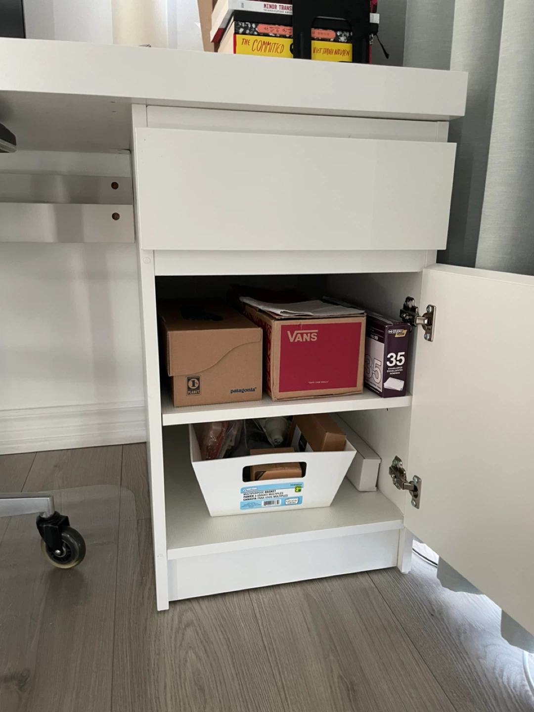 Moving 6/19) Ikea Malm Desk with Drawers - photo 5
