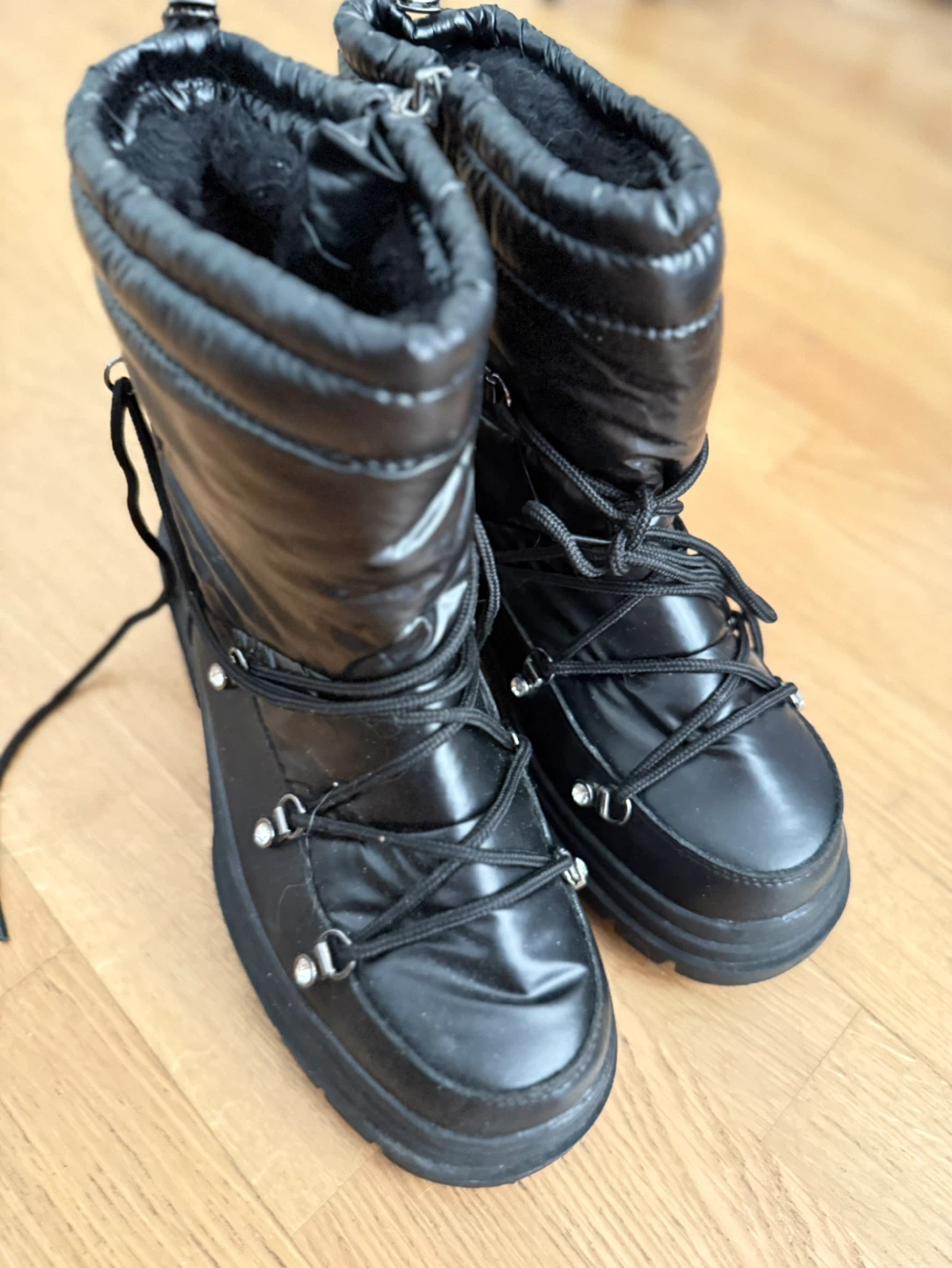 SIZE 11 Artica Black Winter Boots