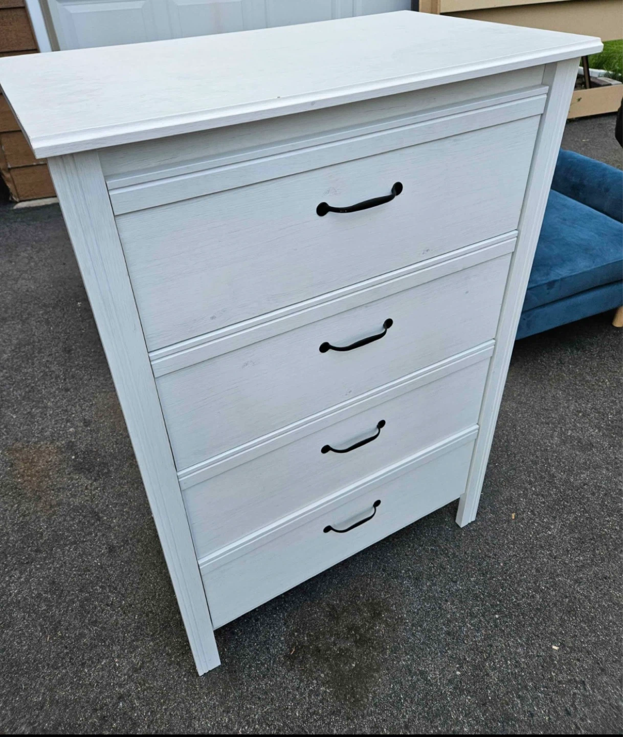 White 4-Drawer Dresser - photo 3