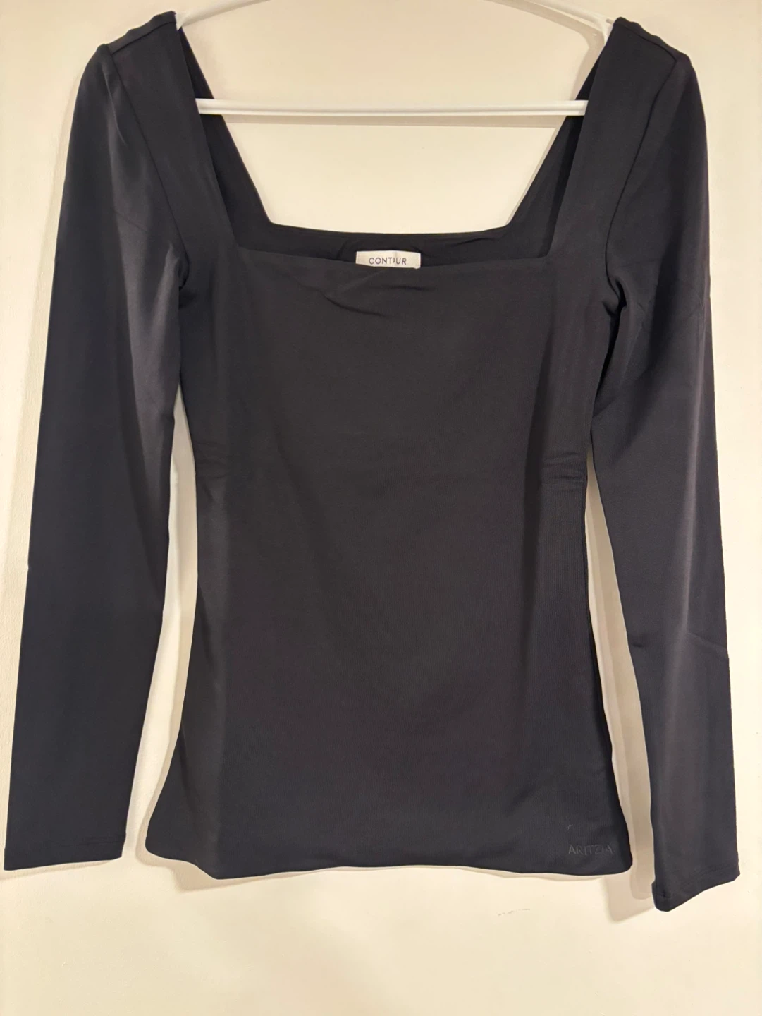 Aritzia Original Contour Sqaureneck Hip Longsleeve