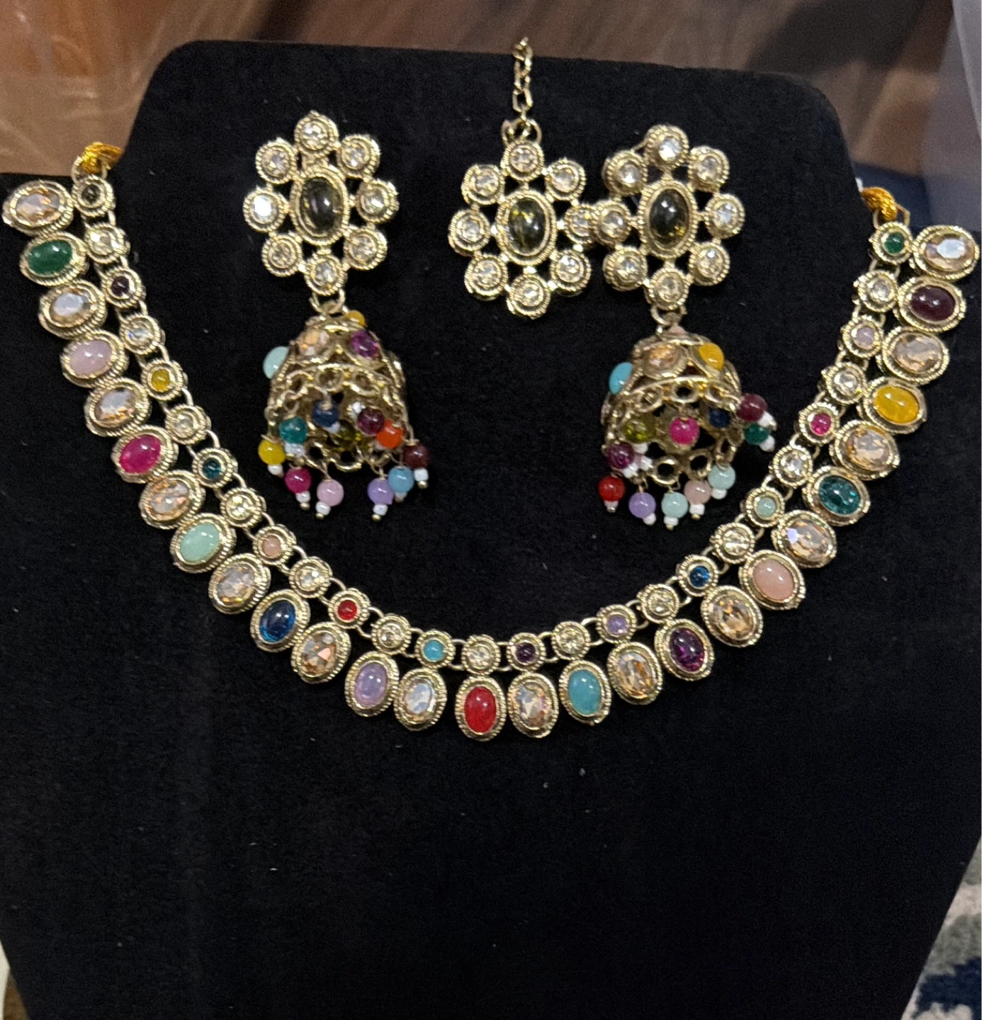 Indian Jewellery Set - Necklace and Earrings