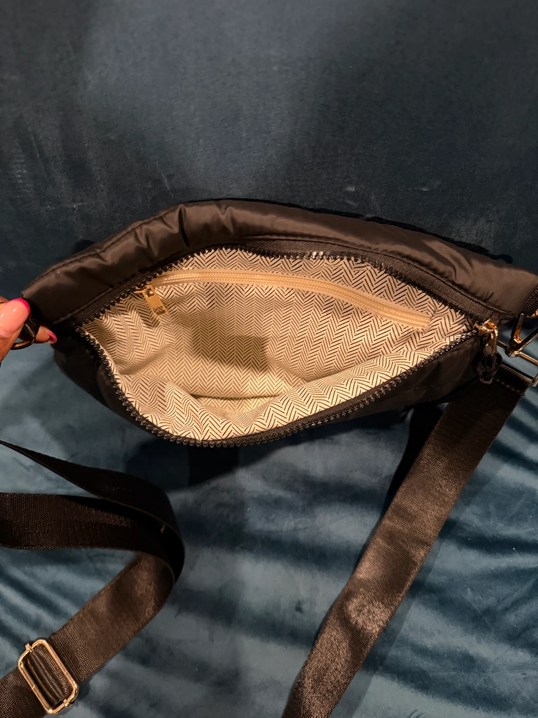 Black Puffer Crossbody Bag - photo 3