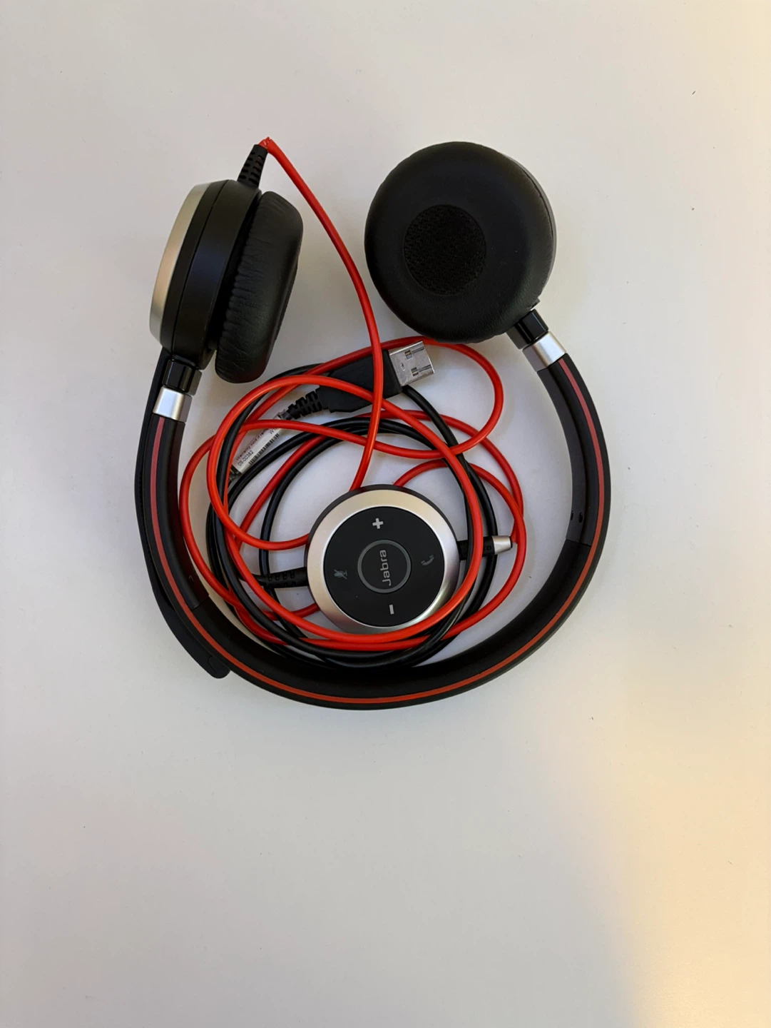 Jabra Evolve 40 Stereo Headset with Case - photo 2
