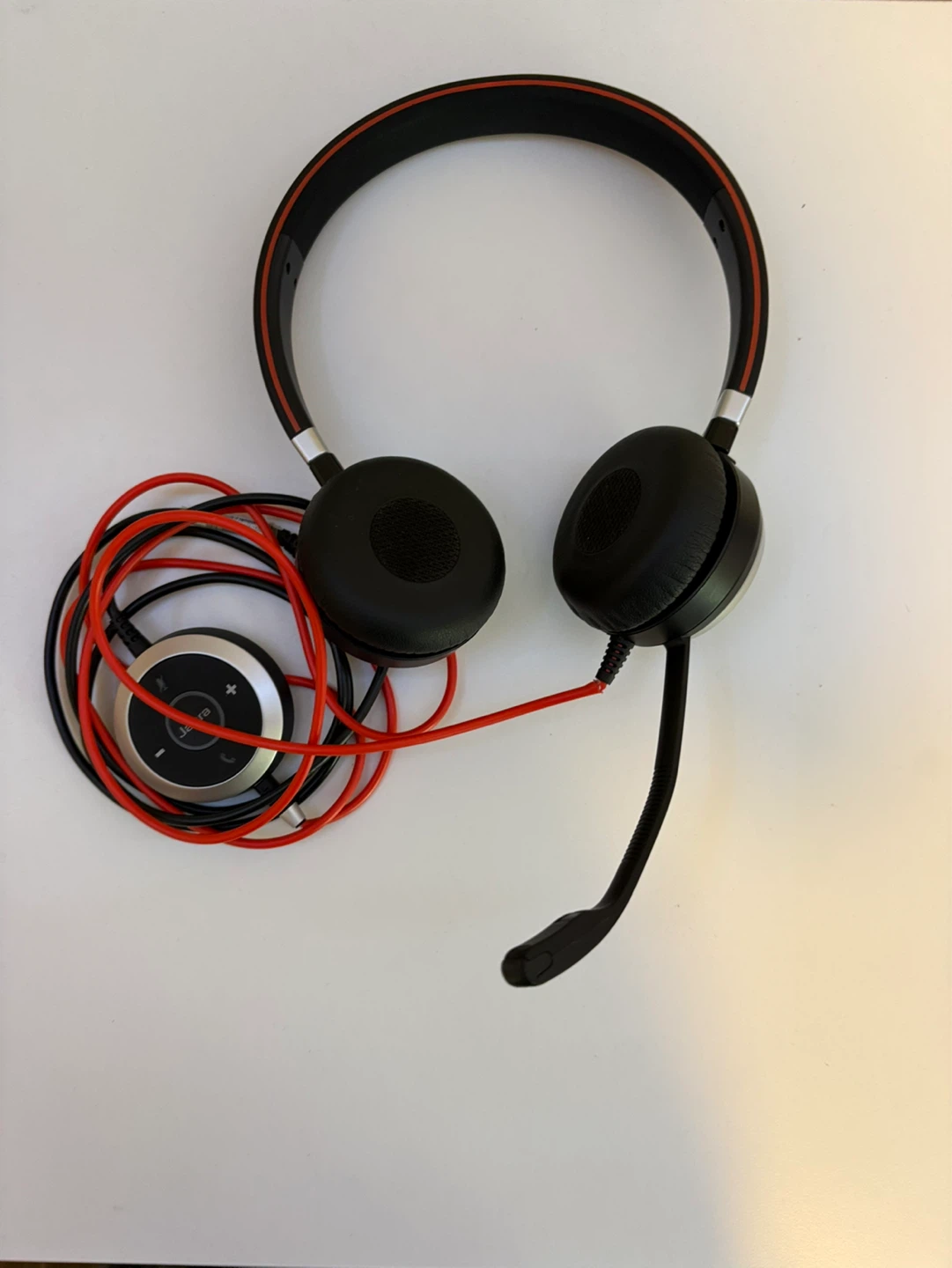 Jabra Evolve 40 Stereo Headset with Case - photo 3