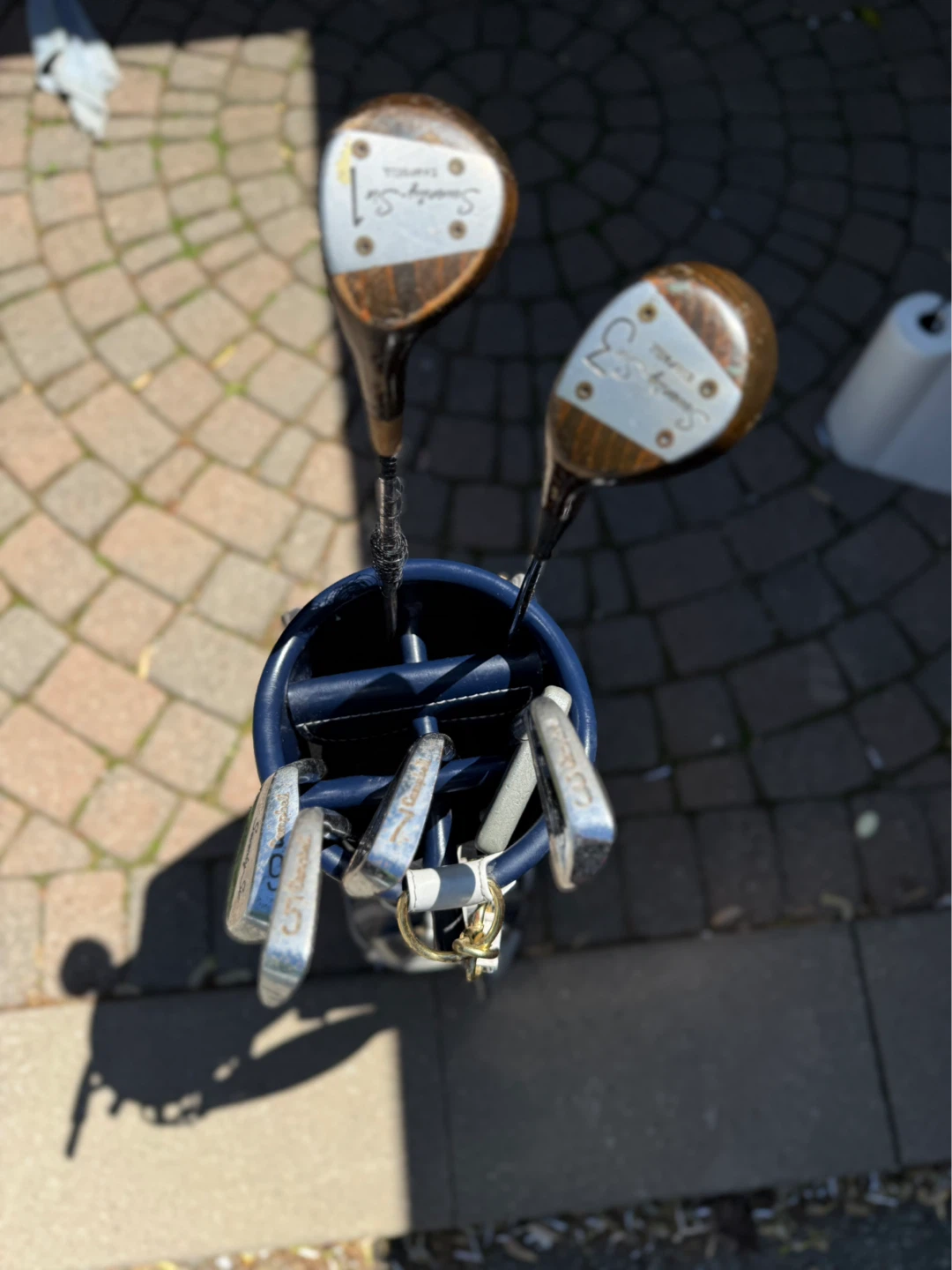 SmithKline Beecham Golf Bag with Clubs - photo 2