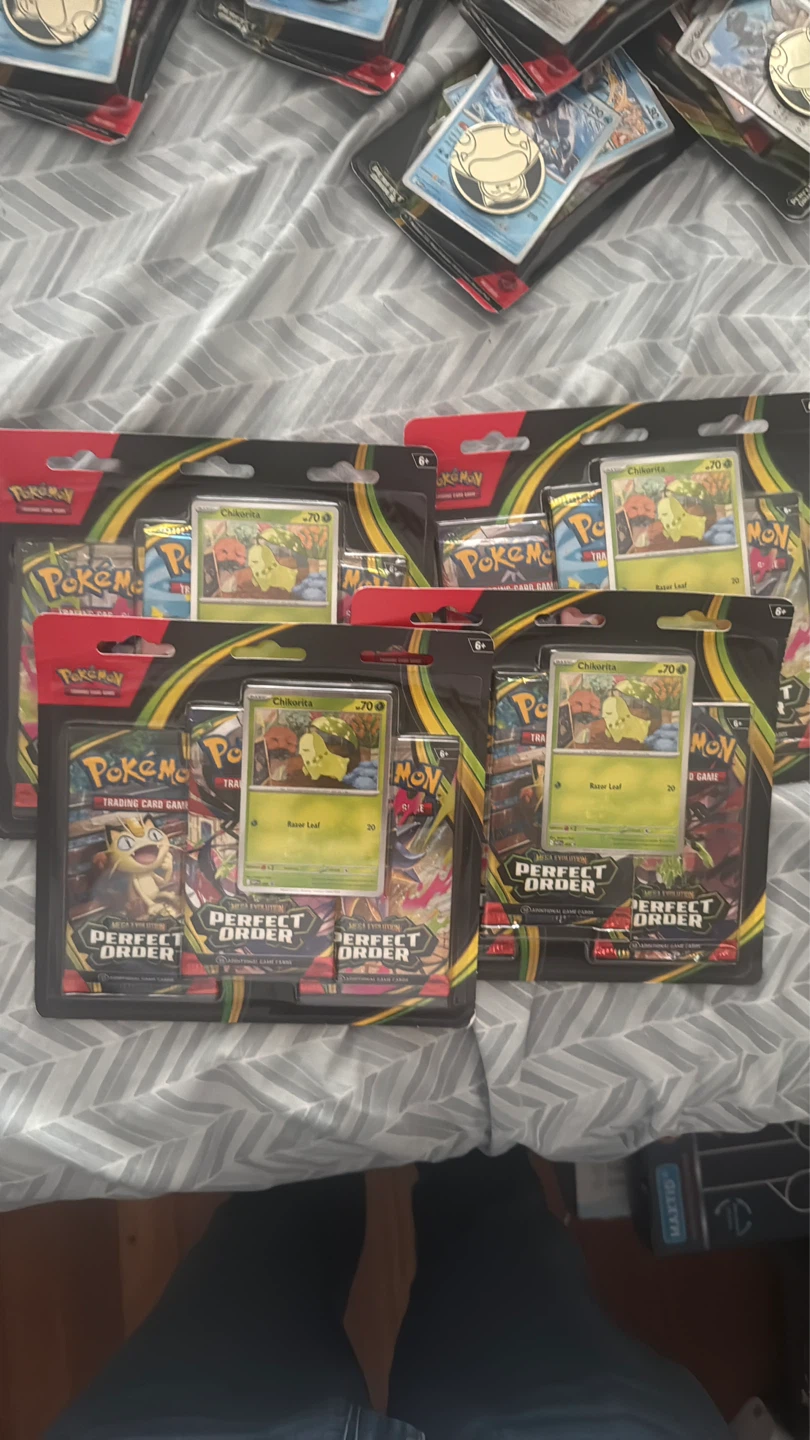 Pokemon Trading Card Game Perfect Order Chikorita Card and Packs