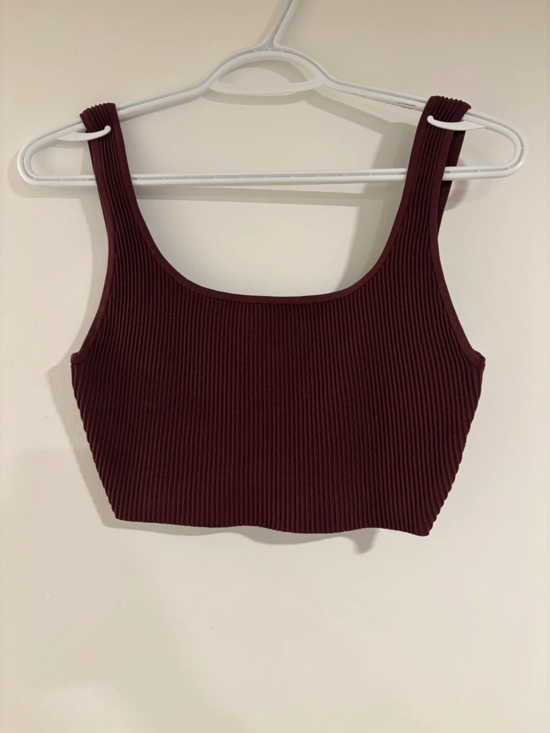 Aritzia Sculpt Knit Sqaureneck Cropped Tank