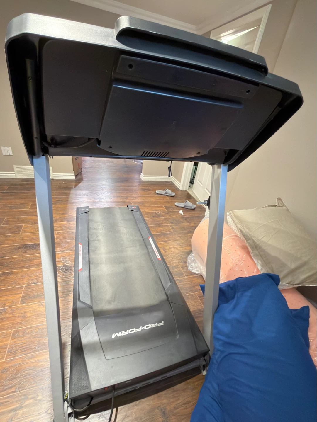 Pro-Form ZT4 Treadmill - photo 3
