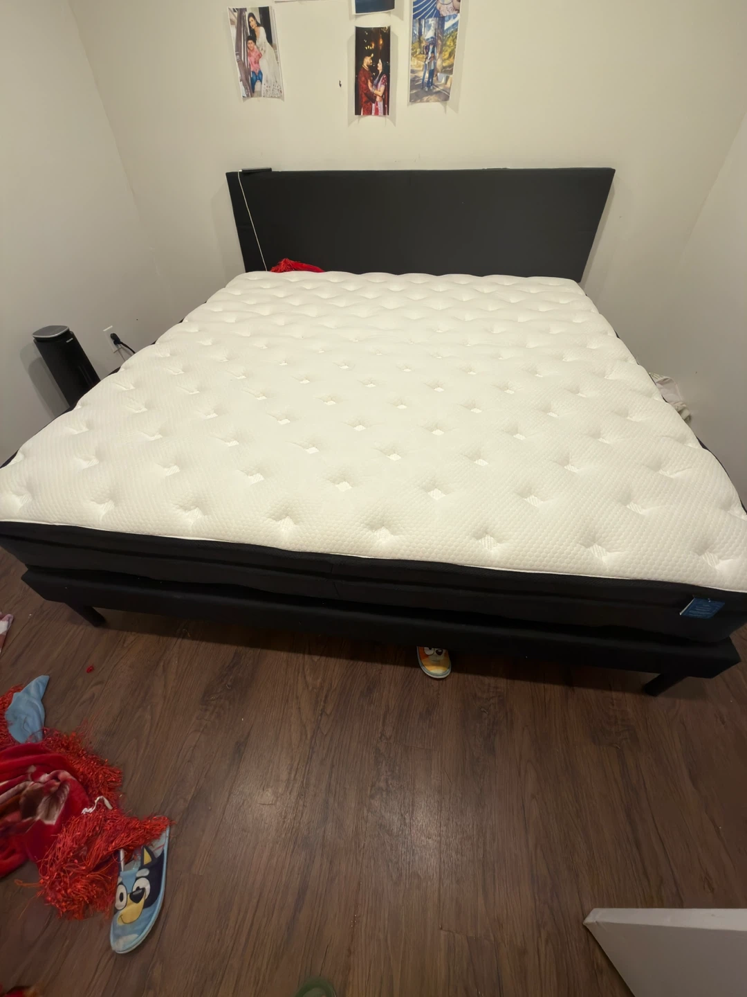 Black Bed Frame with White Mattress - photo 3
