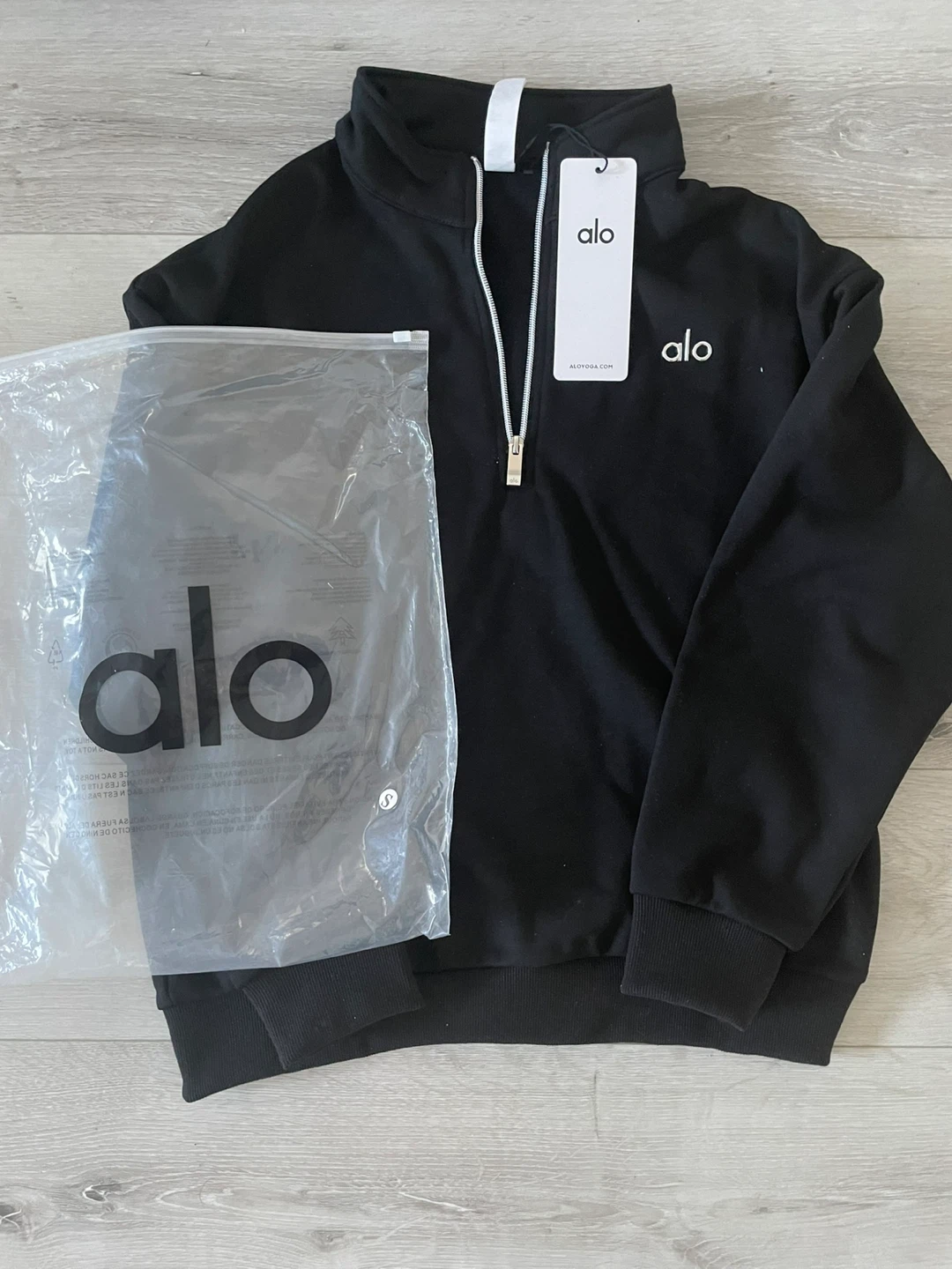 Alo Black Quarterzip