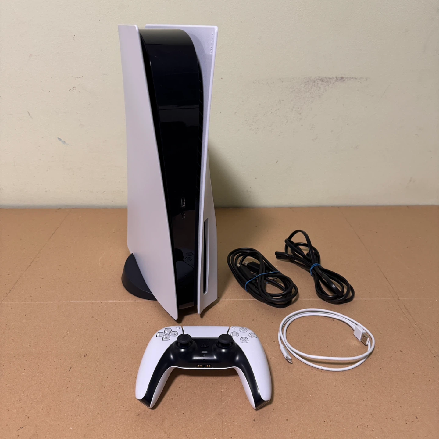 Original PlayStation 5 PS5 Disc Version Console with Controller