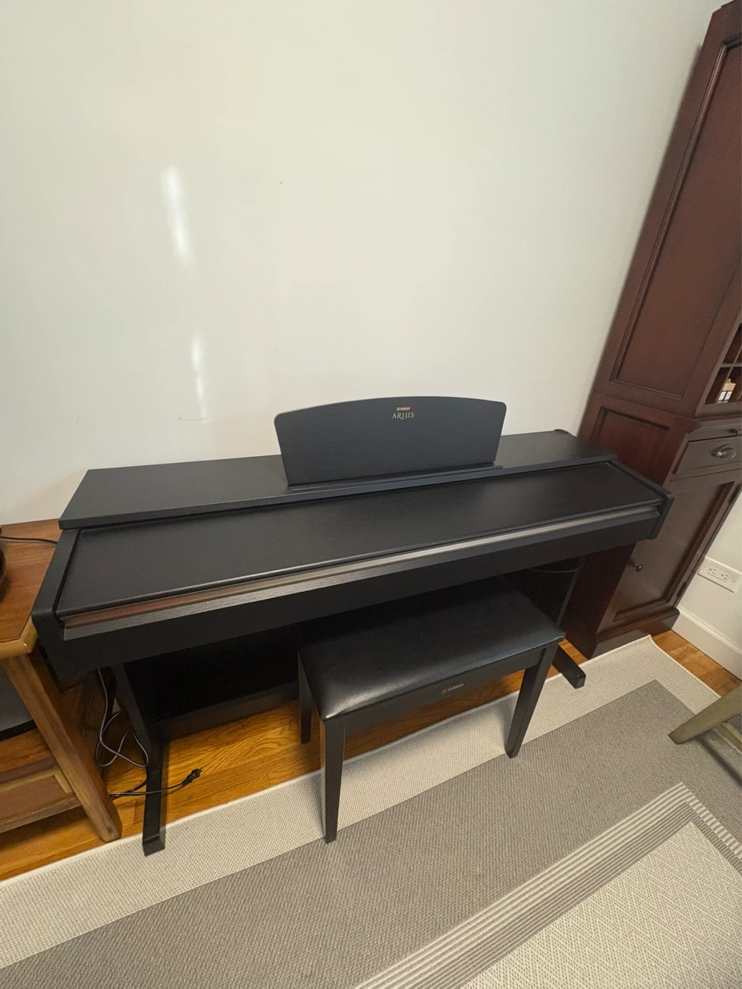 Yamaha Arius Digital Piano with Bench - photo 2