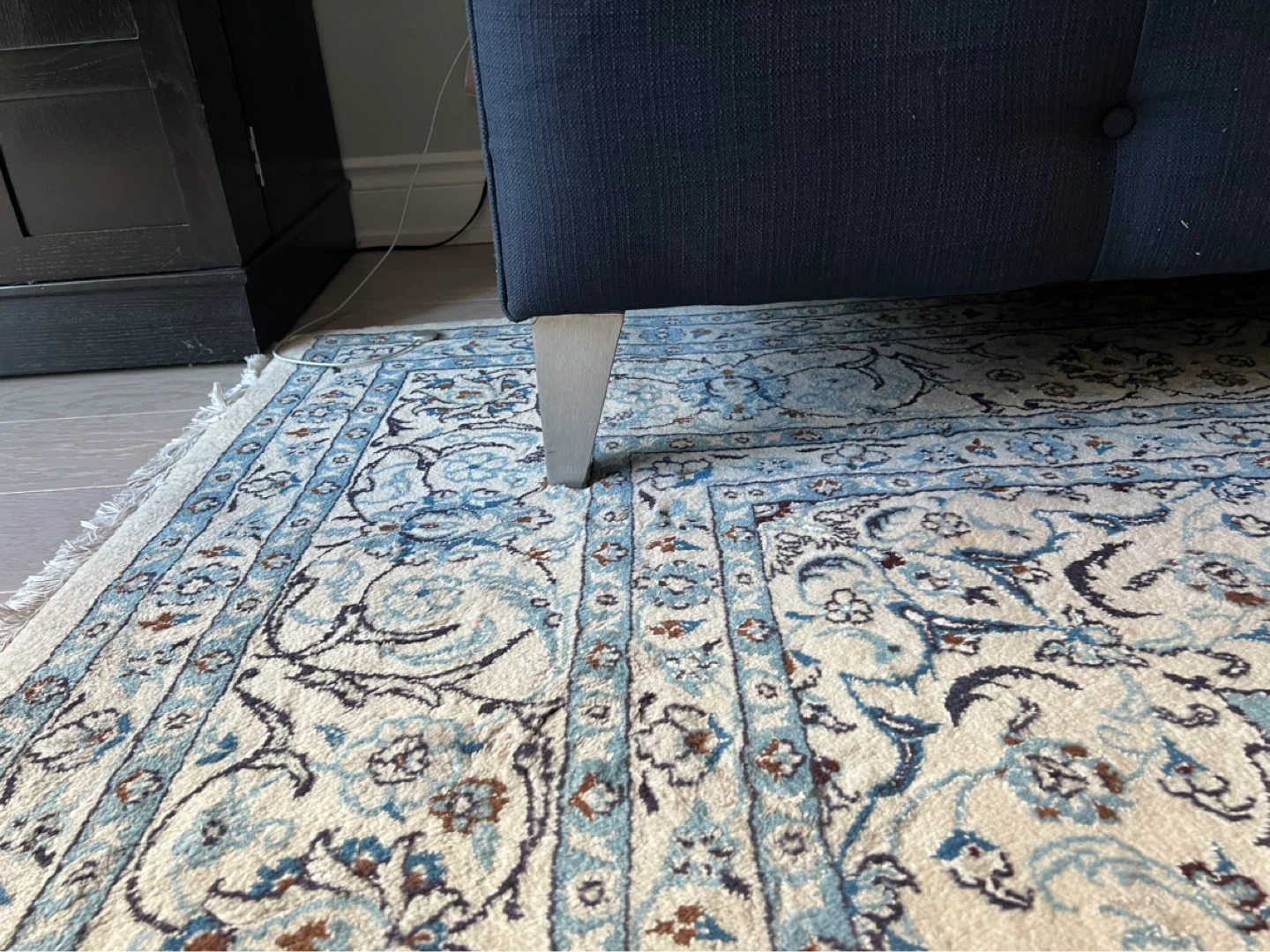 Dark Blue Tufted Sofa - photo 5