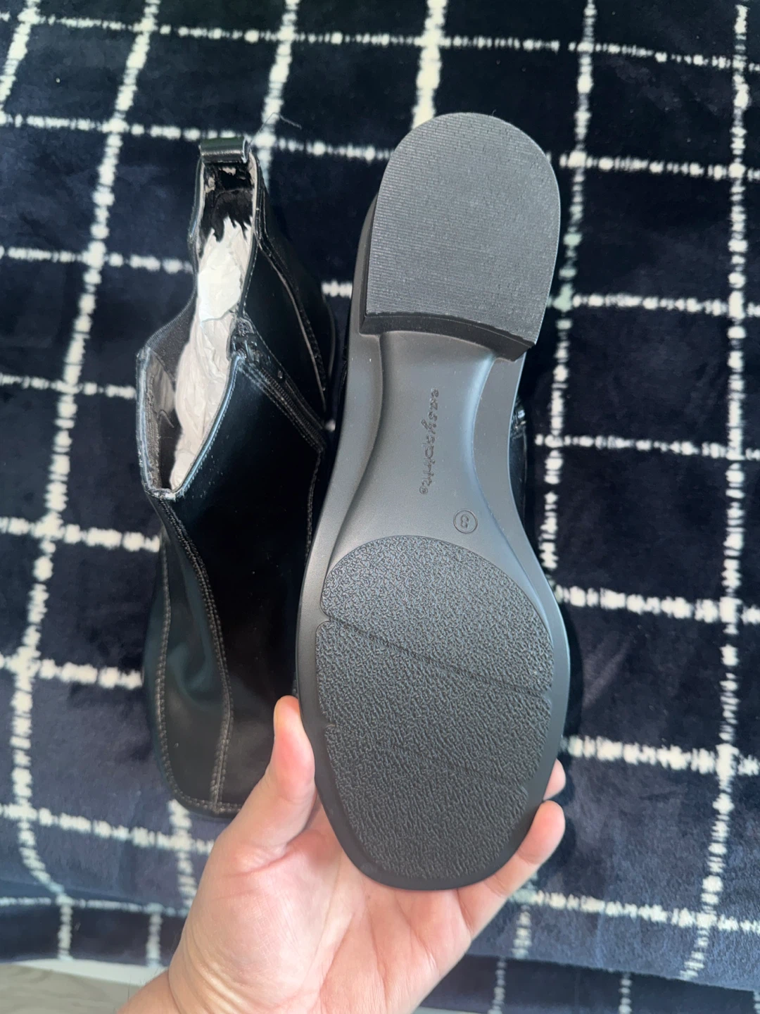 Black Ankle Boots Size 8 - photo 2