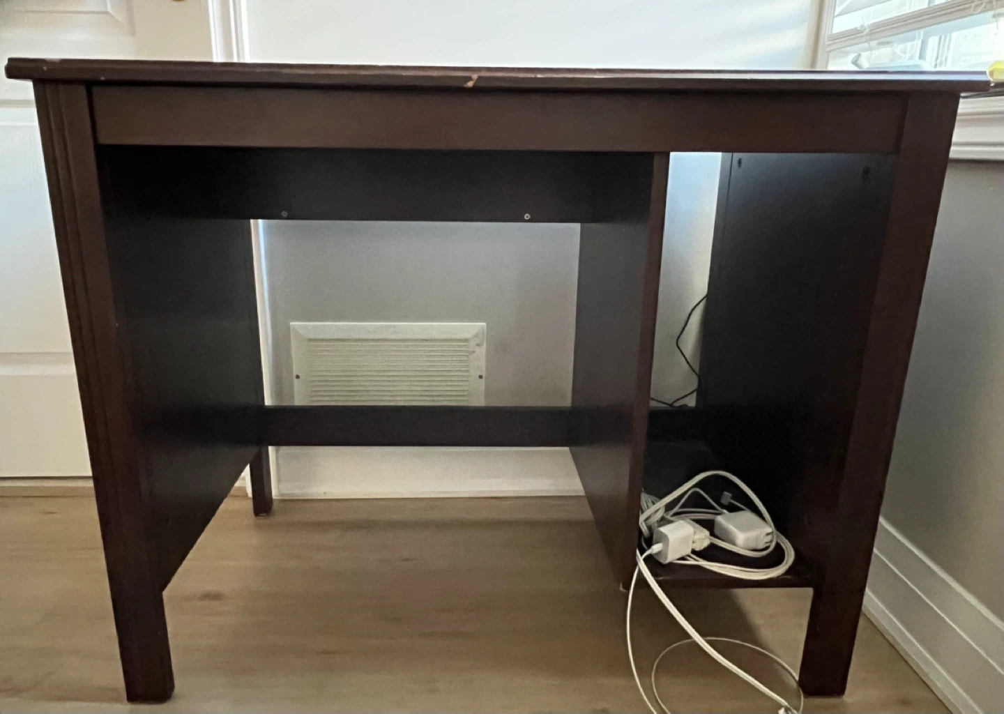 MOVING SALE - Study Table - photo 3