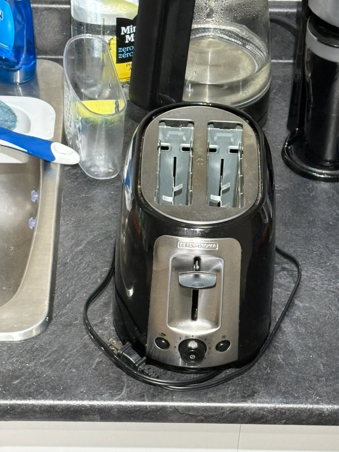 BLACK+DECKER 2-Slice Toaster