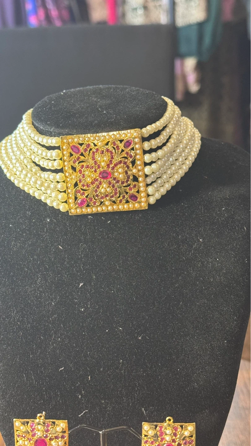 Pearl Choker Necklace and Earrings Set - photo 2