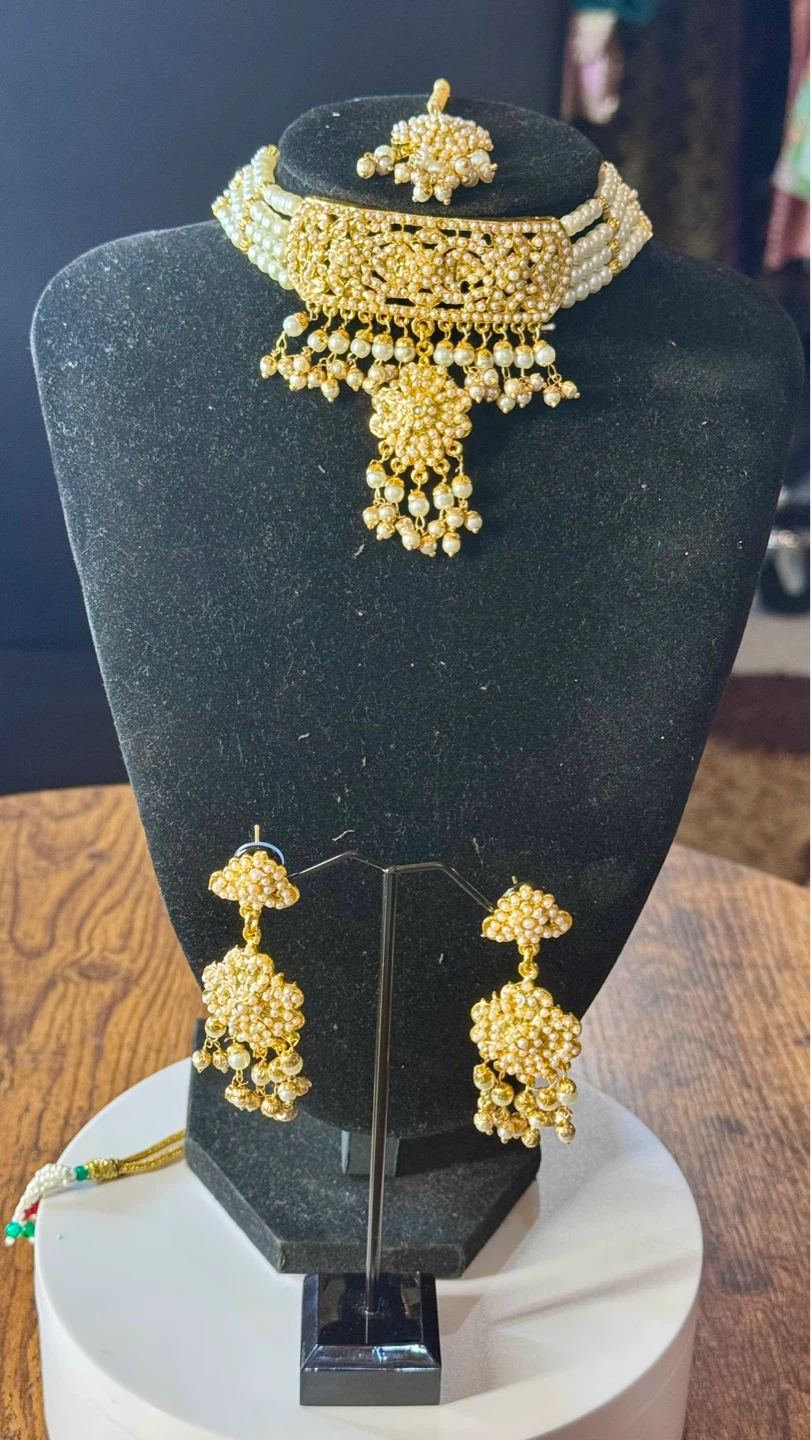 Pearl Choker Necklace and Earring Set with Maang Tikka