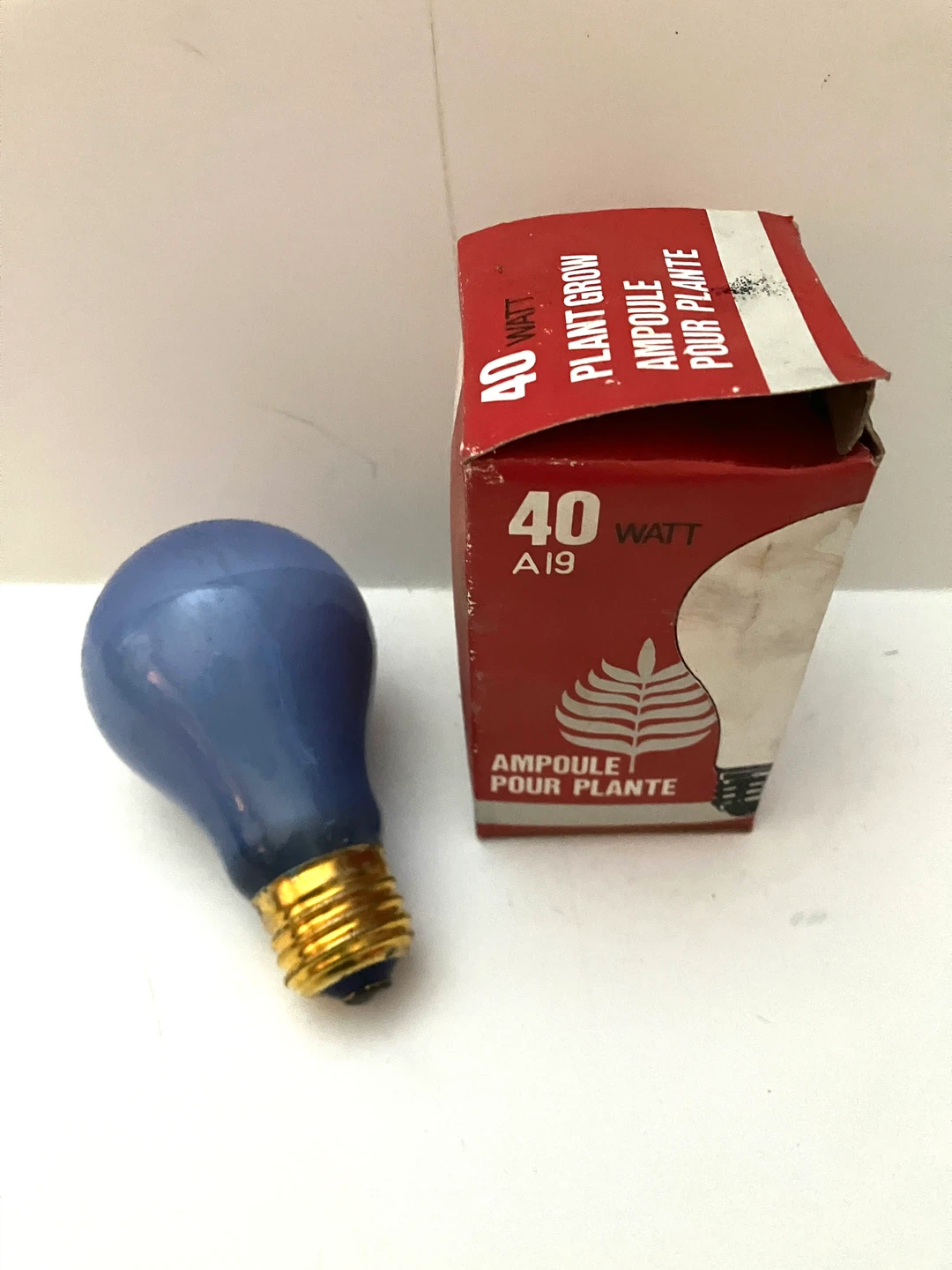 40 Watt A19 Plant Grow Light Bulb ox