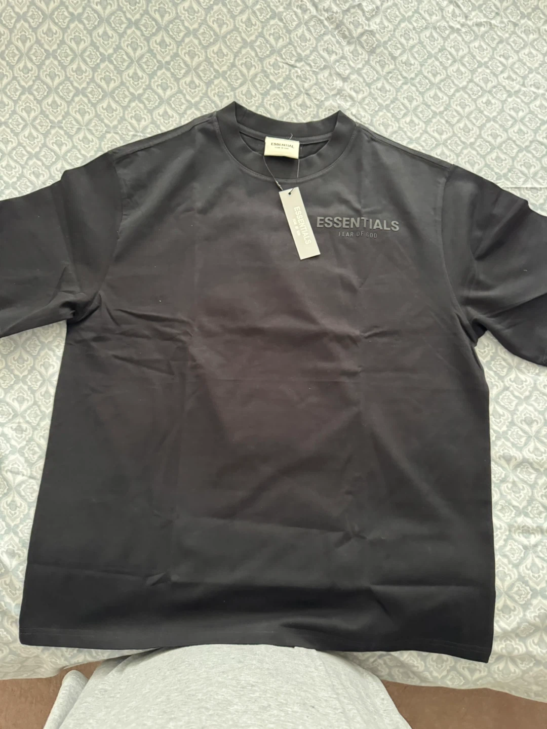 Fear of God Essentials Black T-Shirt L-XL