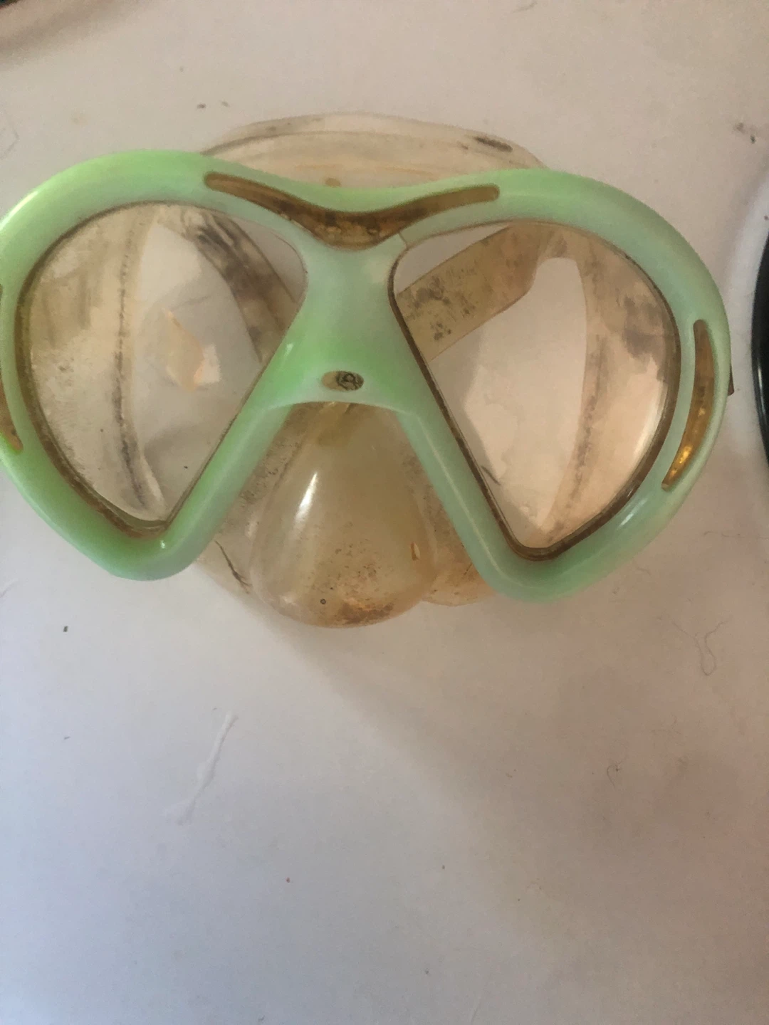 Vintage Dive Mask