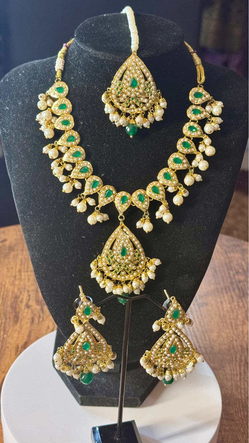 Jadau  Necklace and Earring Set with Green Stones and Pearls