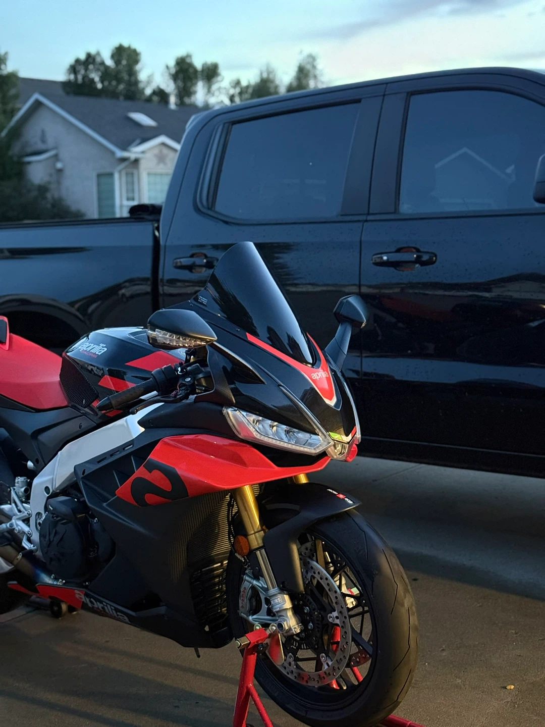2022 Aprilia rsv4 factory