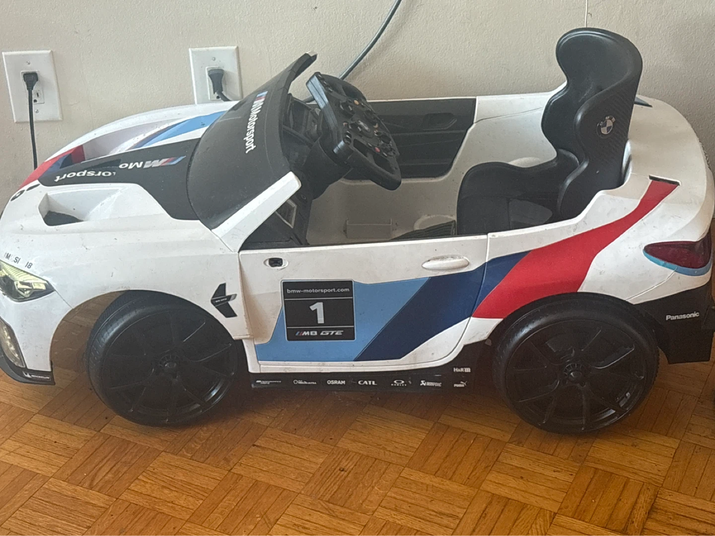 BMW M GT Ride-On Car - photo 2