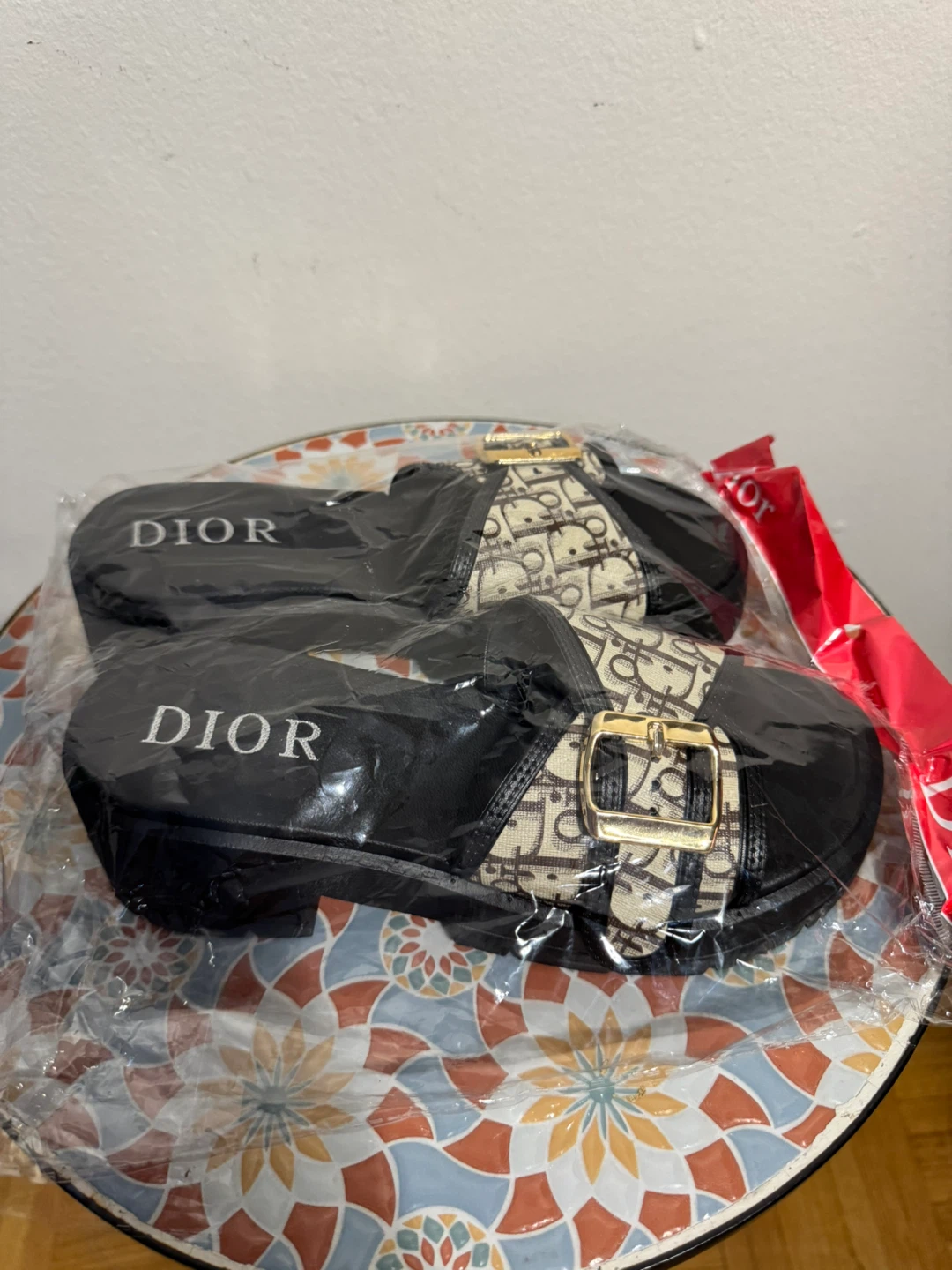 DIOR Slides