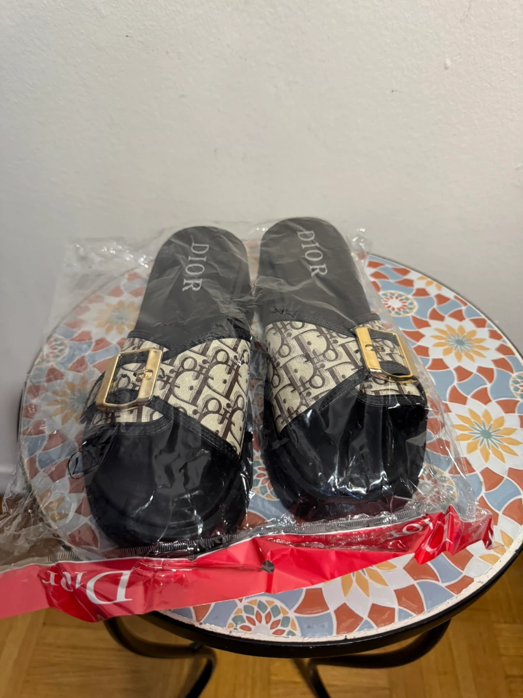 DIOR Slides - photo 3