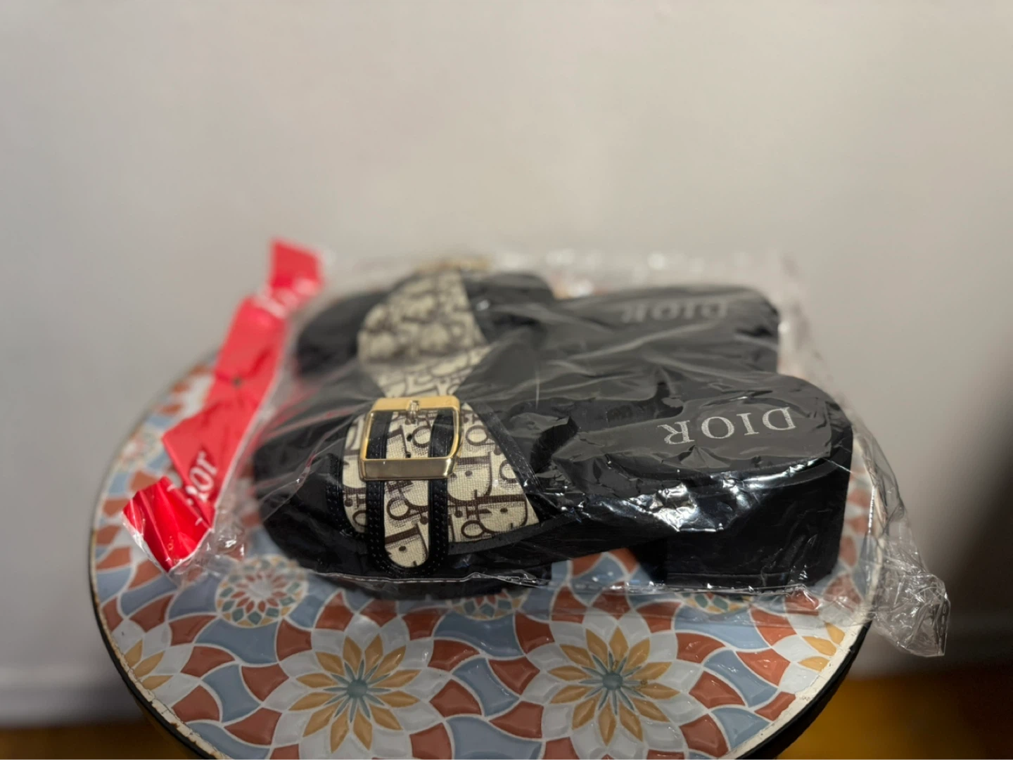 DIOR Slides - photo 4