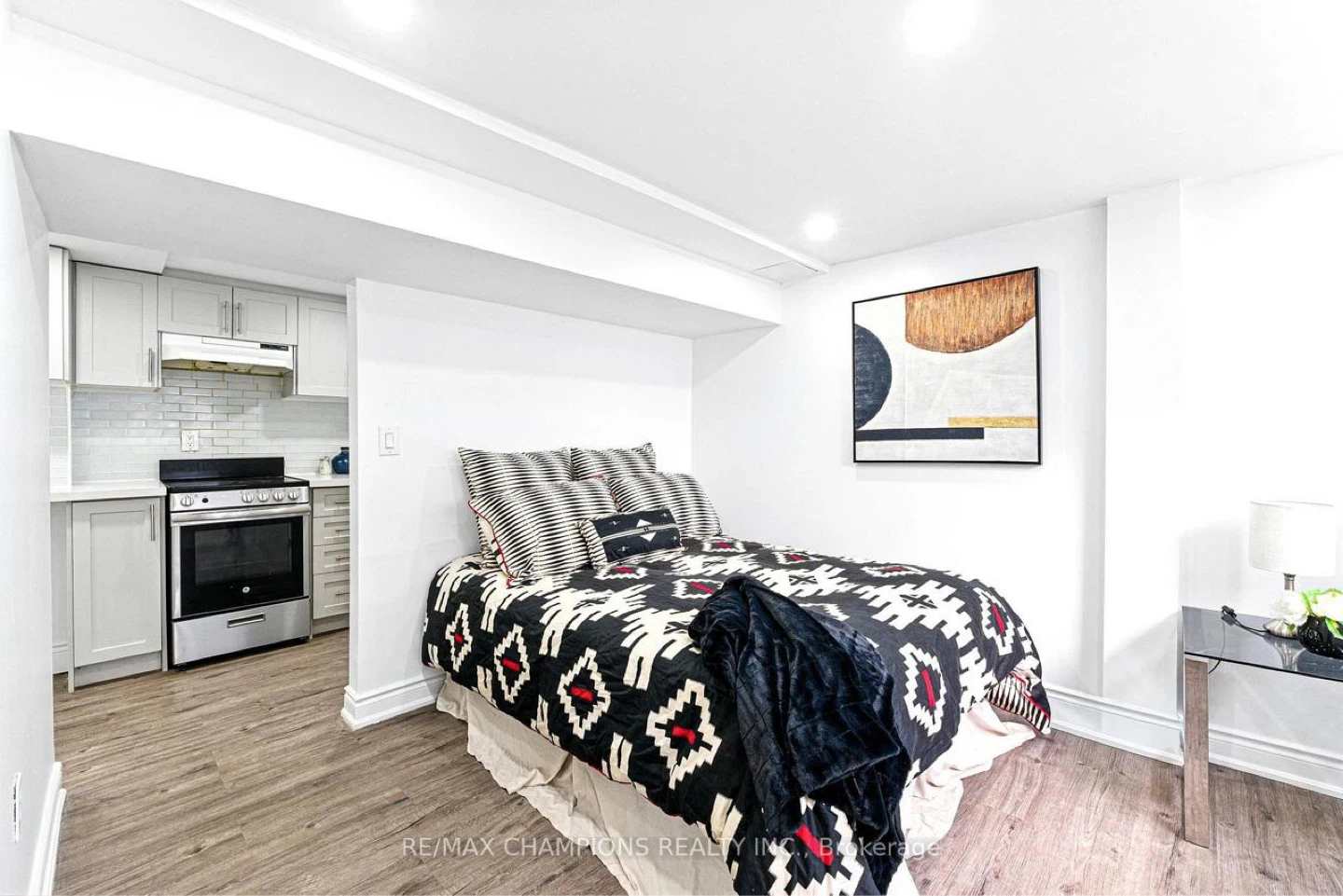 Studio Apartment