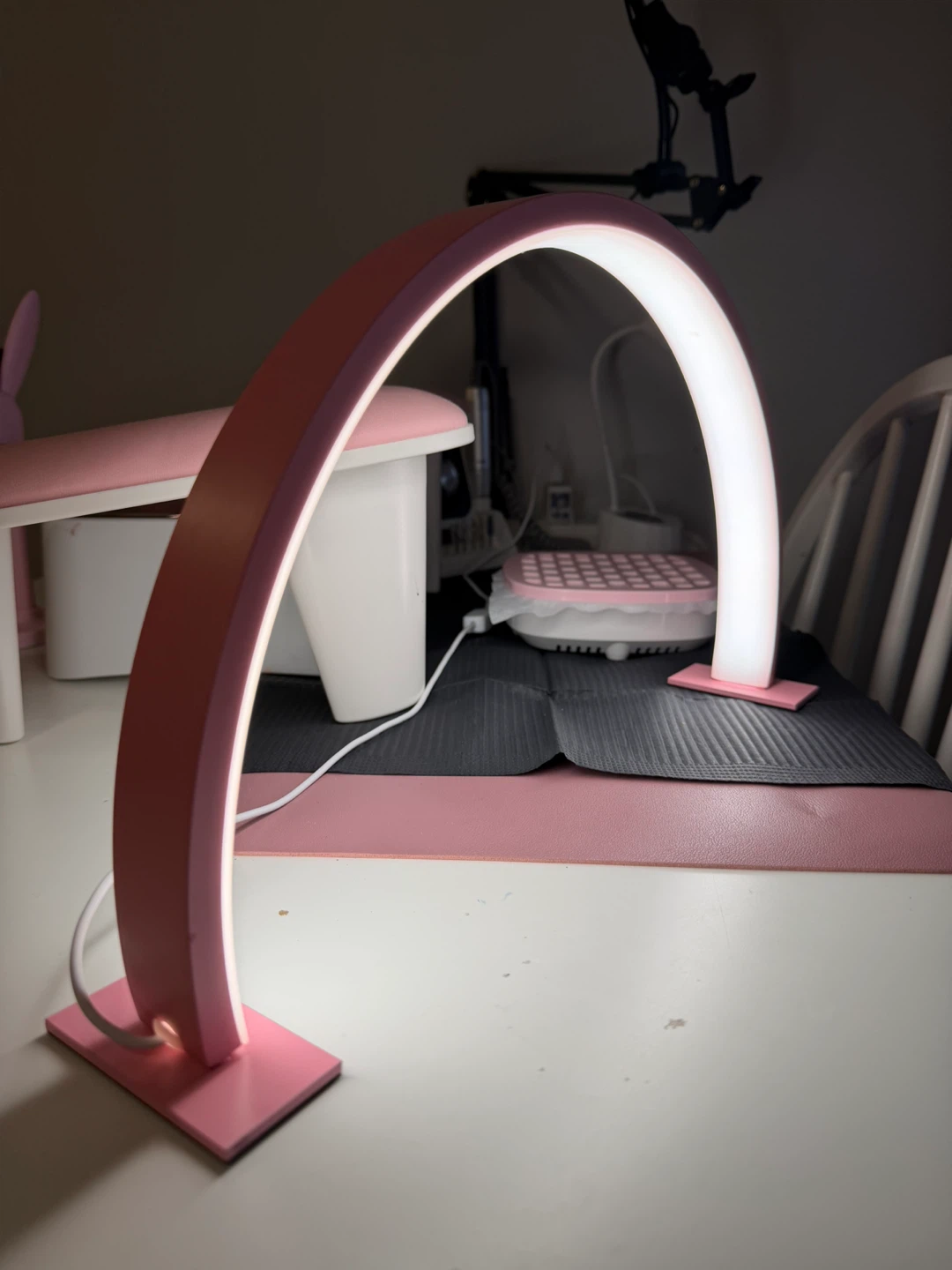Pink Arch Desk Lamp