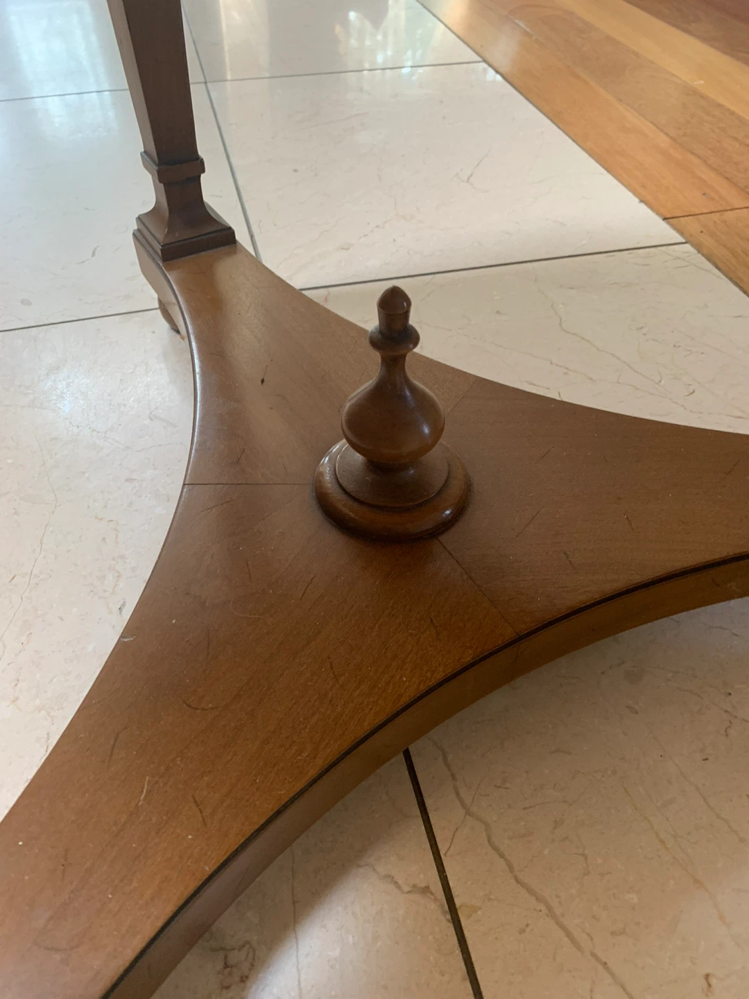 Round Accent Table with Decorative Top - photo 5